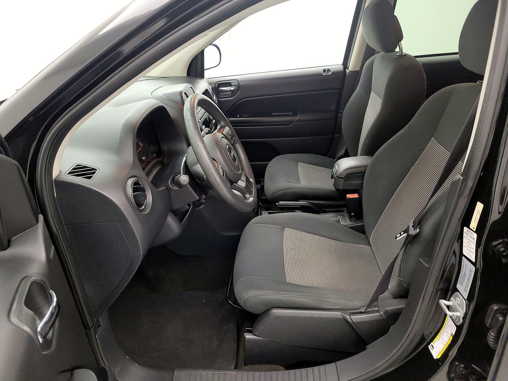 Thumbnail: 2015 Jeep Compass - 11