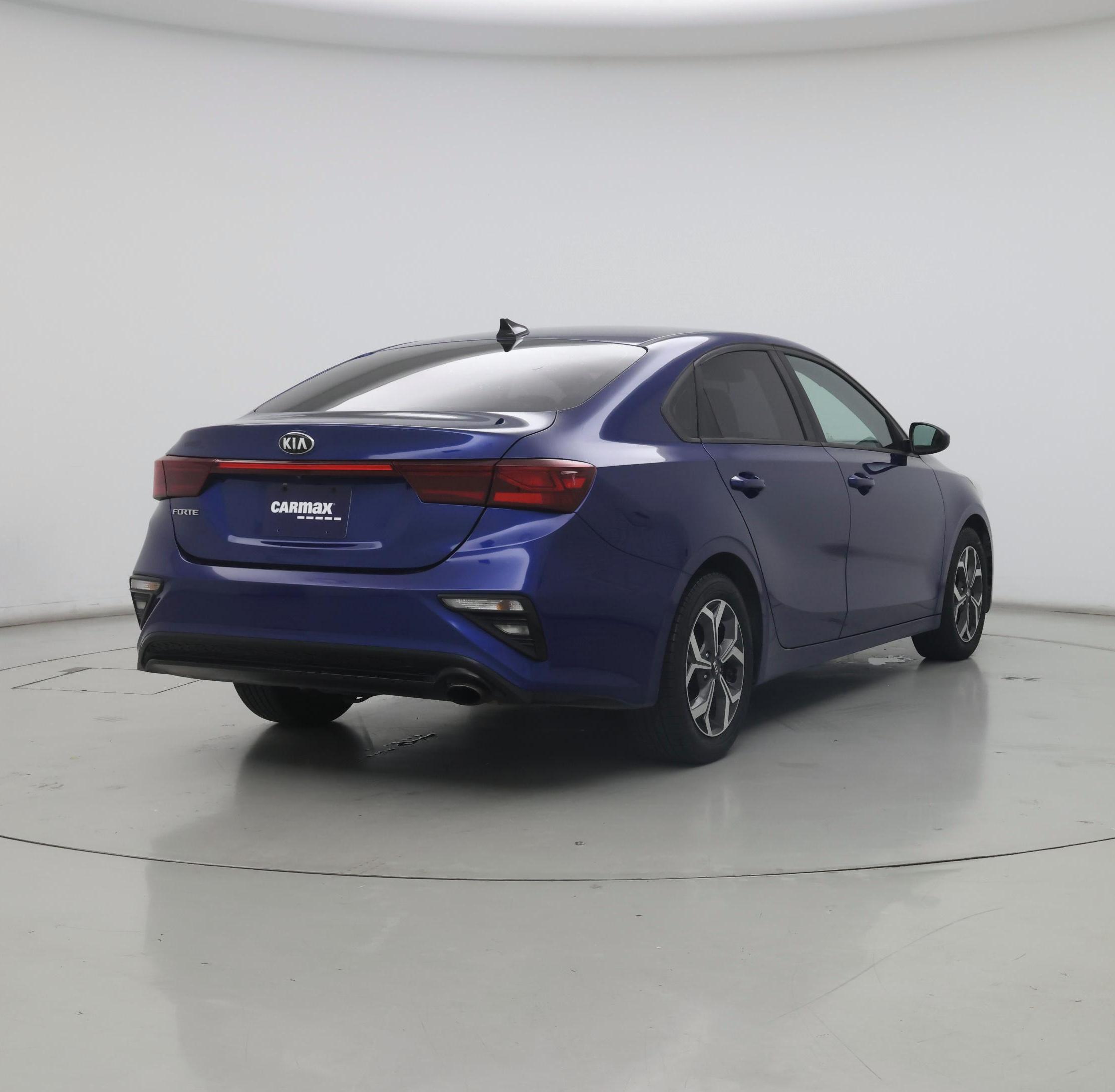 Thumbnail: 2019 Kia Forte - 8