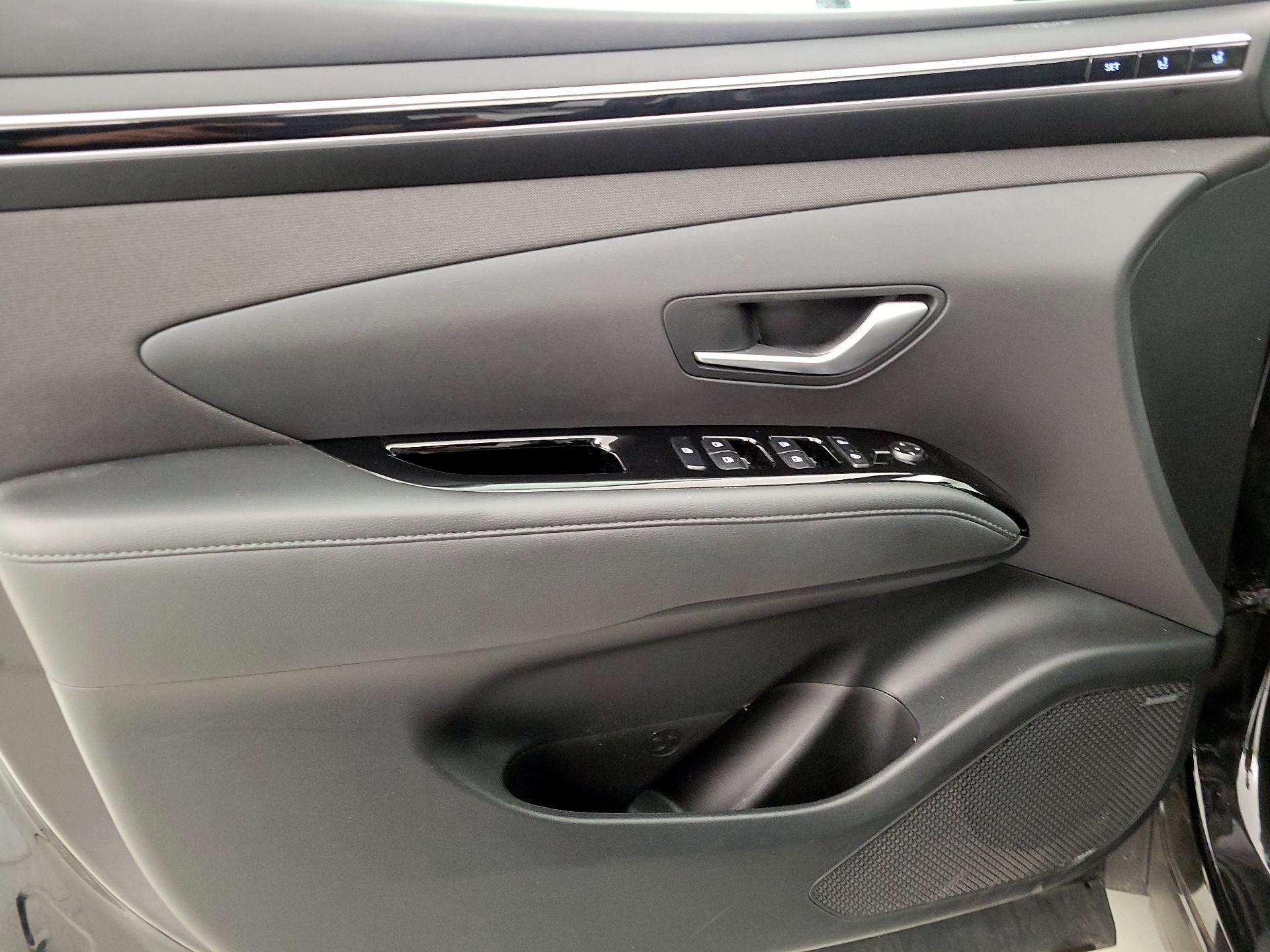 Thumbnail: 2022 Hyundai Tucson - 12