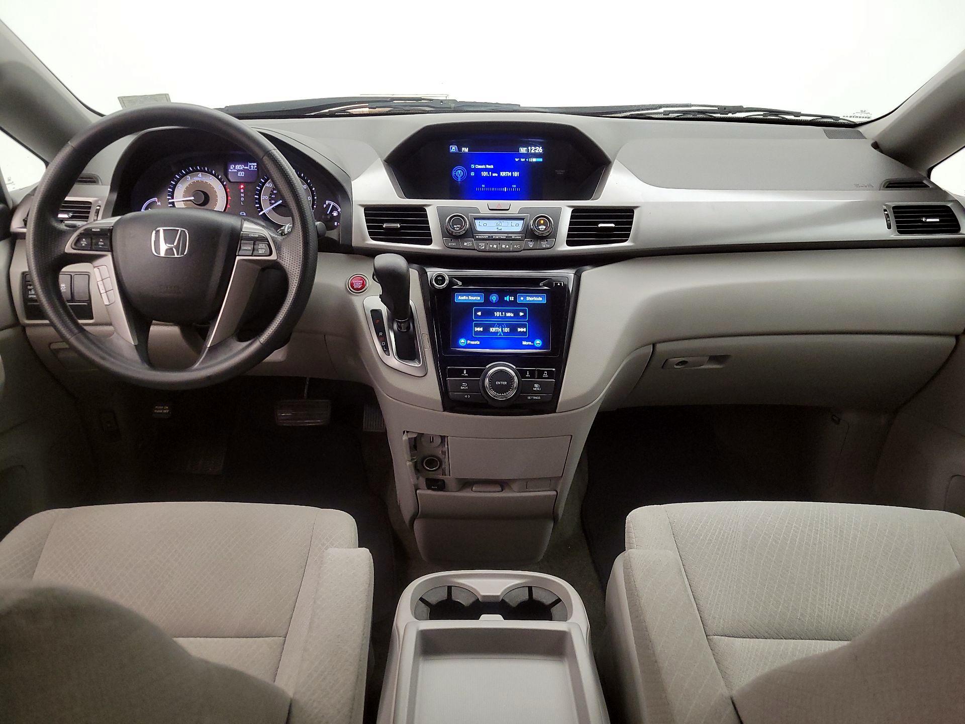 Thumbnail: 2016 Honda Odyssey - 9