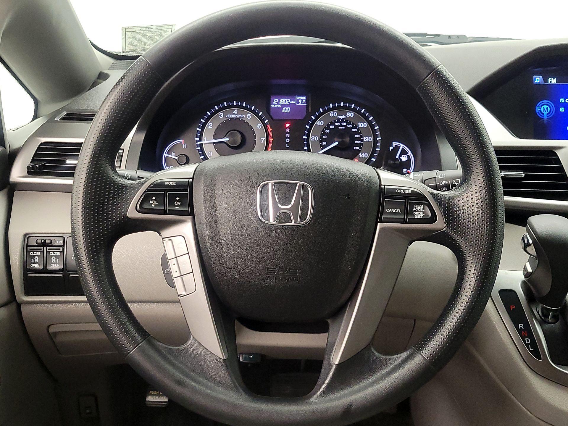 Thumbnail: 2016 Honda Odyssey - 10