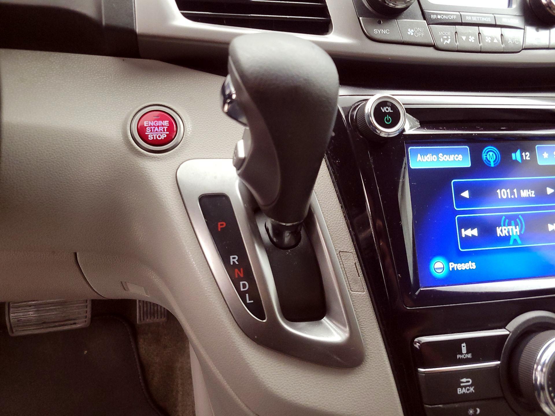 Thumbnail: 2016 Honda Odyssey - 17