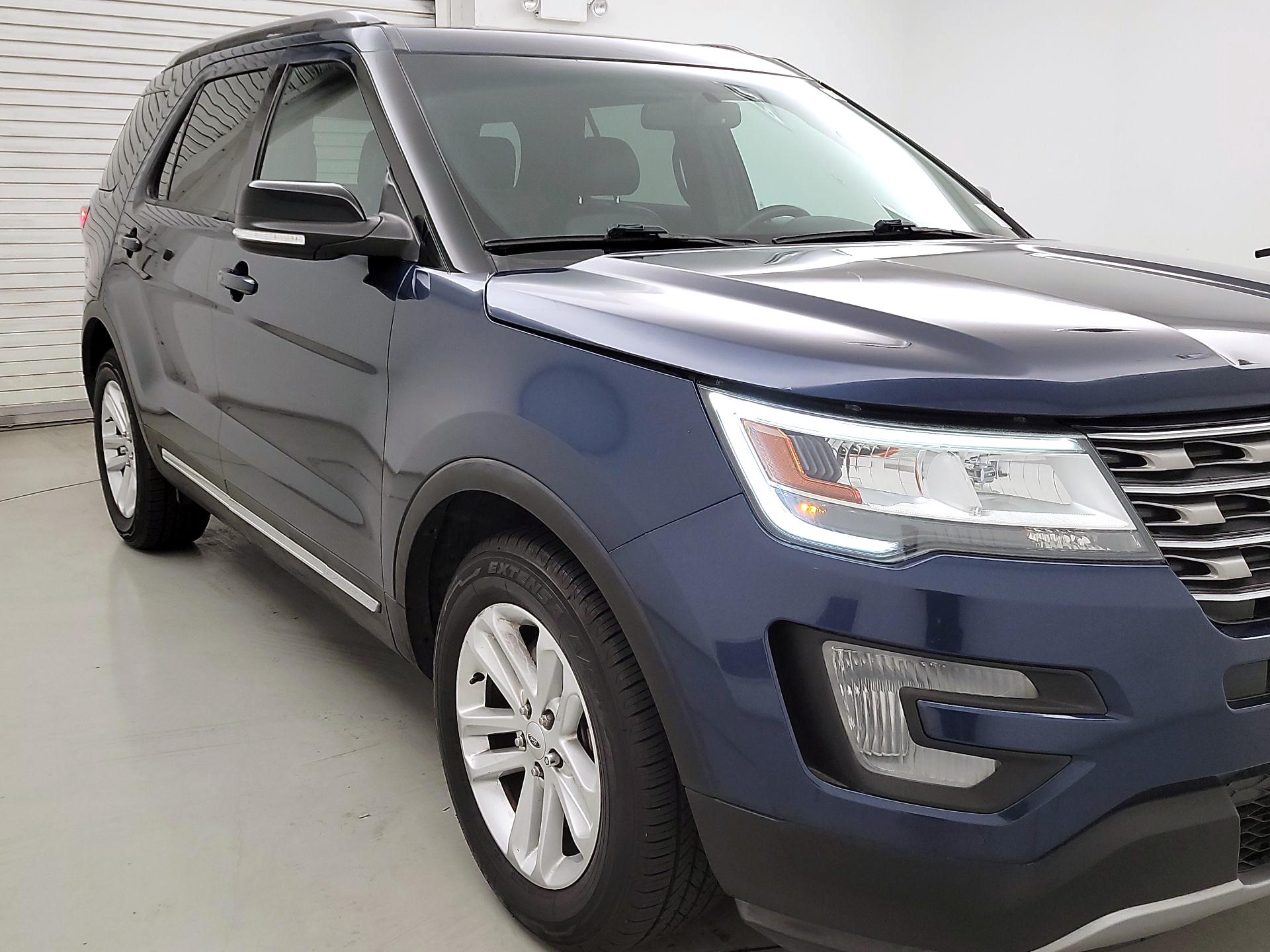 Thumbnail: 2017 Ford Explorer - 1