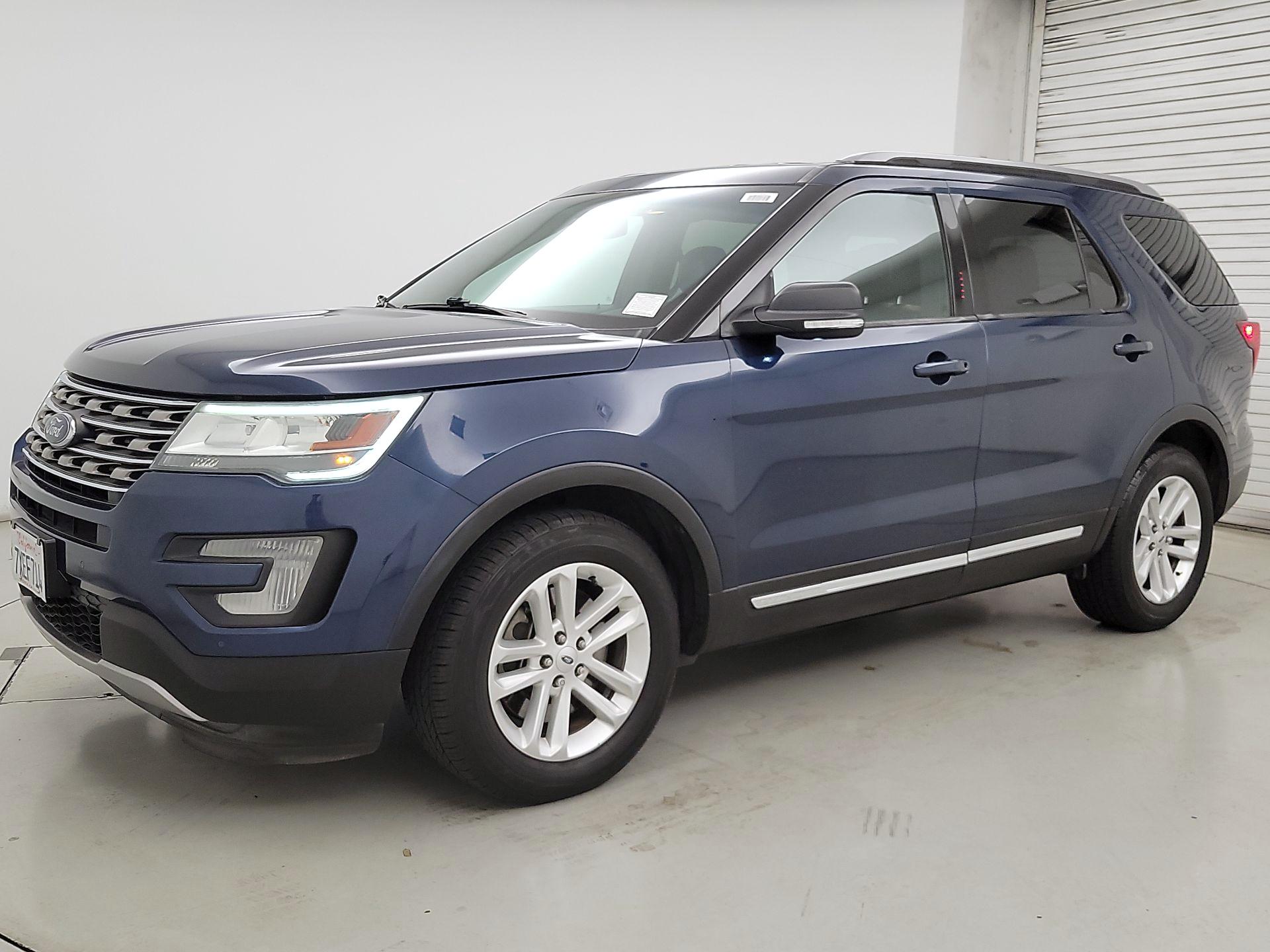 Thumbnail: 2017 Ford Explorer - 3