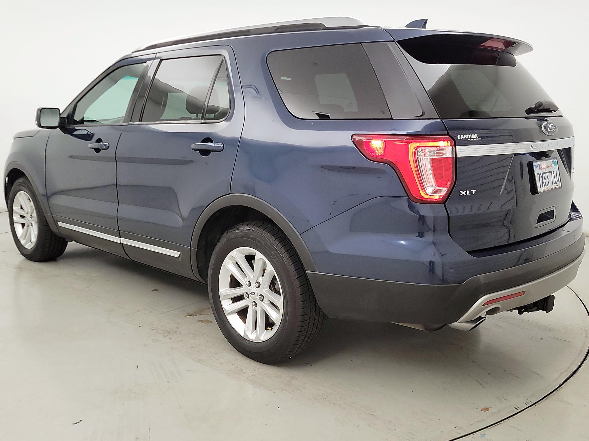 Thumbnail: 2017 Ford Explorer - 7
