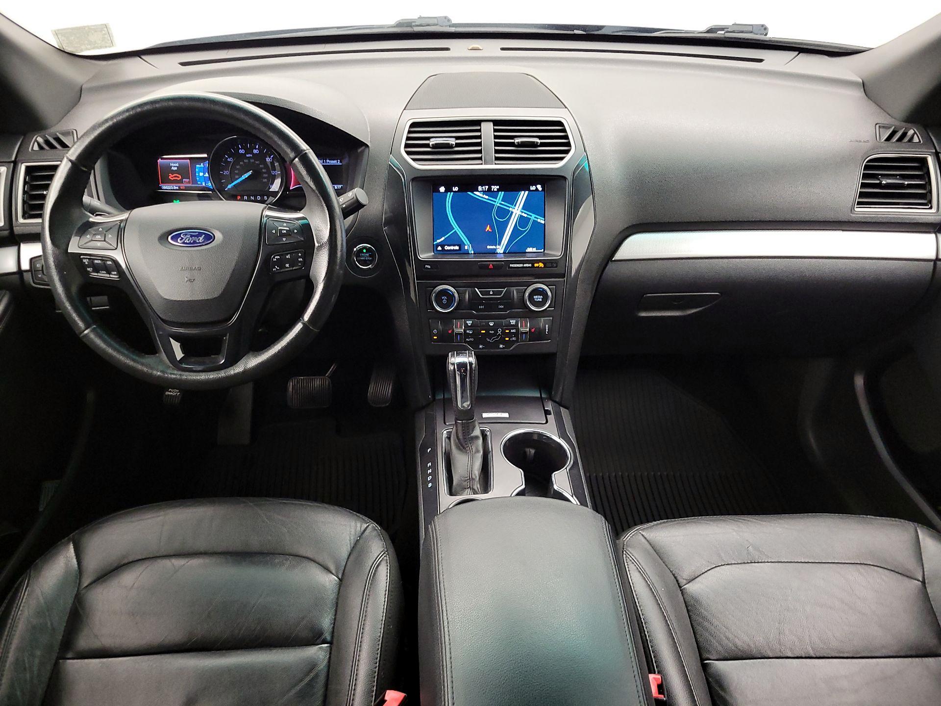 Thumbnail: 2017 Ford Explorer - 8