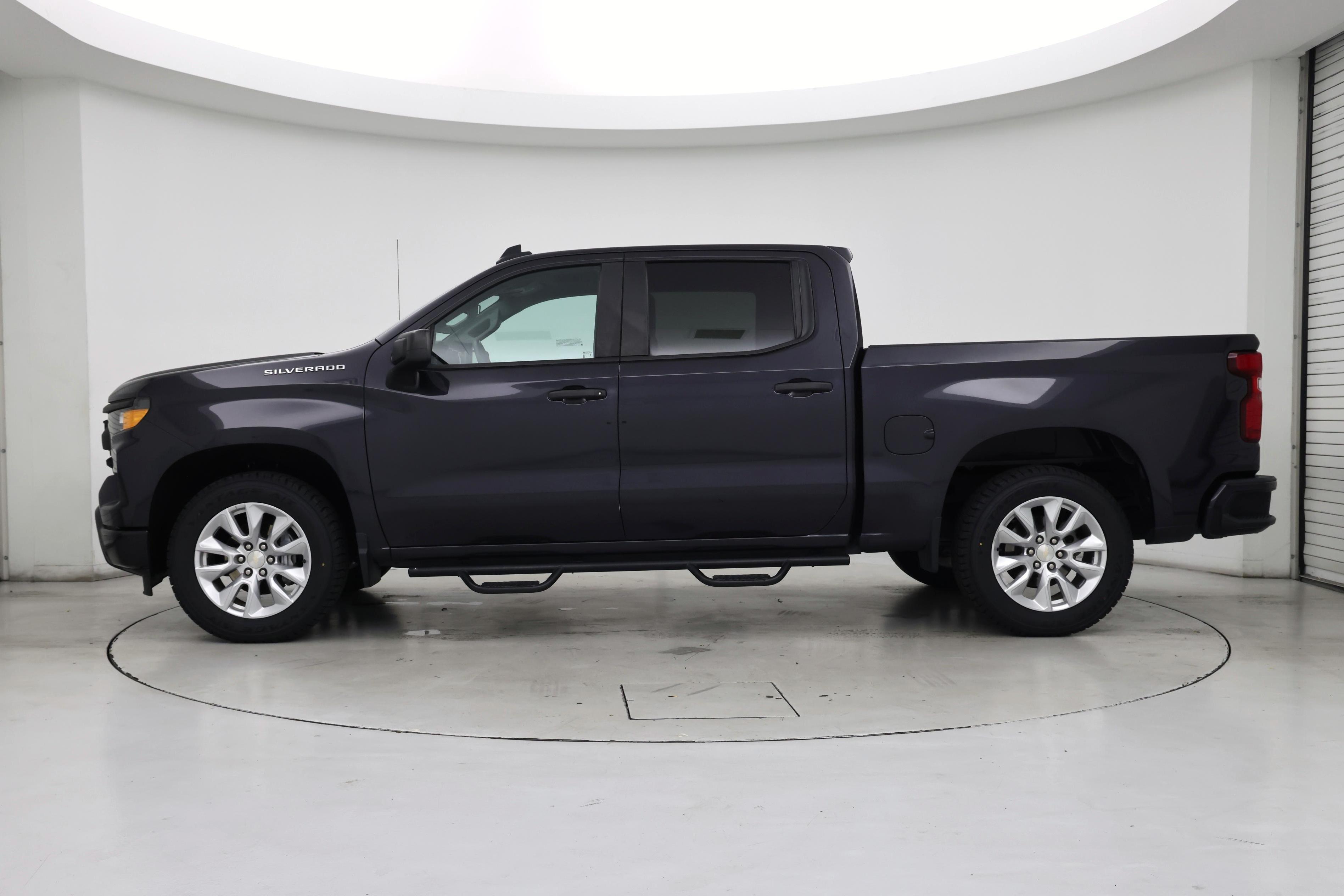 Thumbnail: 2022 Chevrolet Silverado 1500 - 3