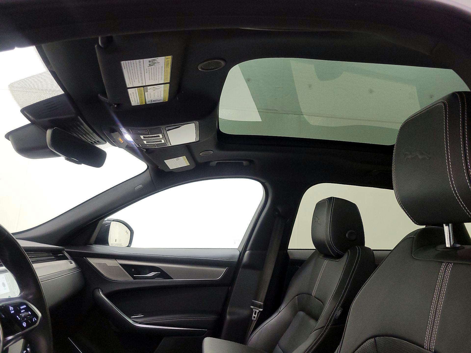 Thumbnail: 2025 Jaguar F-Pace - 20