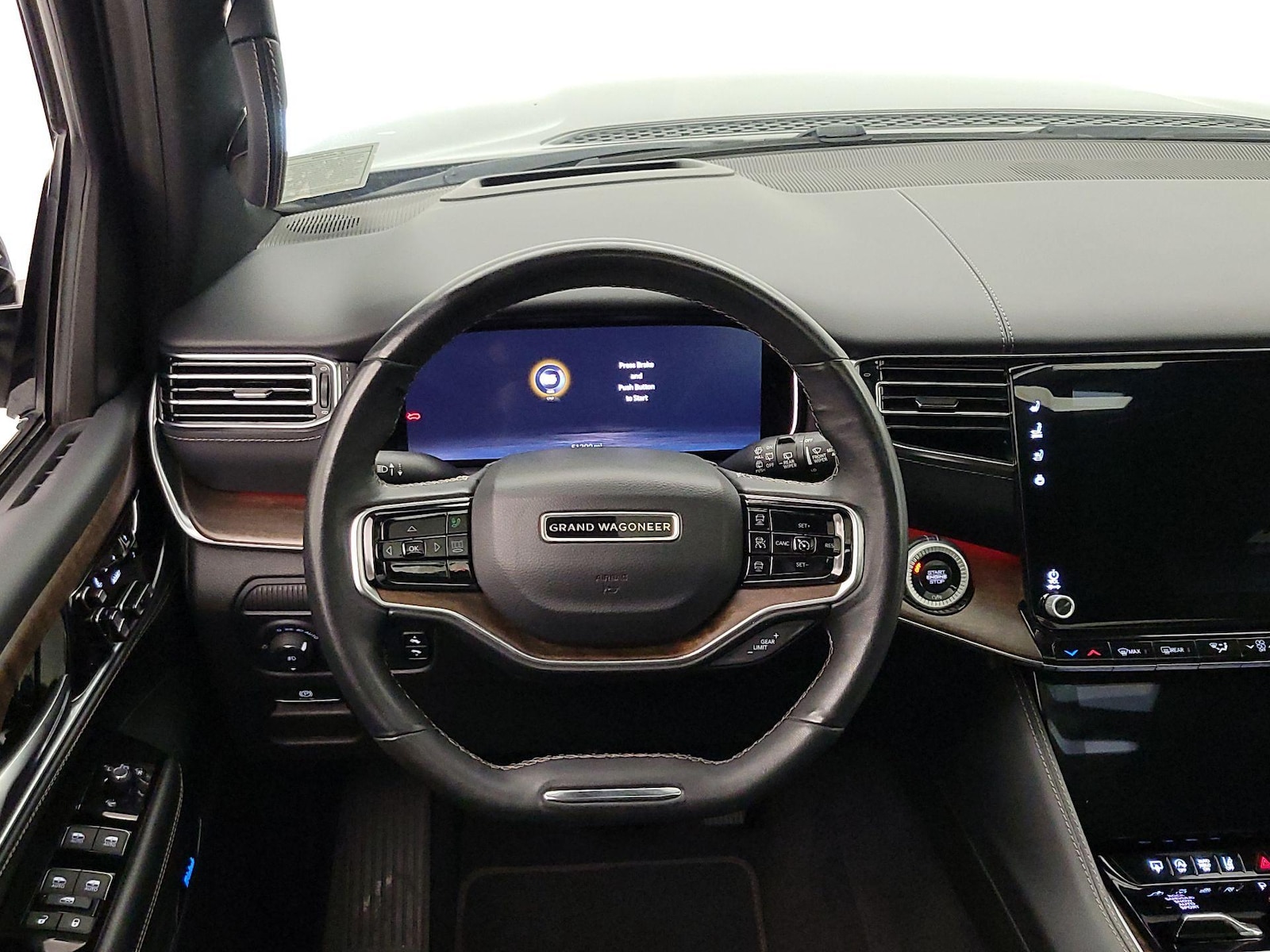 2024 Jeep Grand Wagoneer L Series I - Photo 11