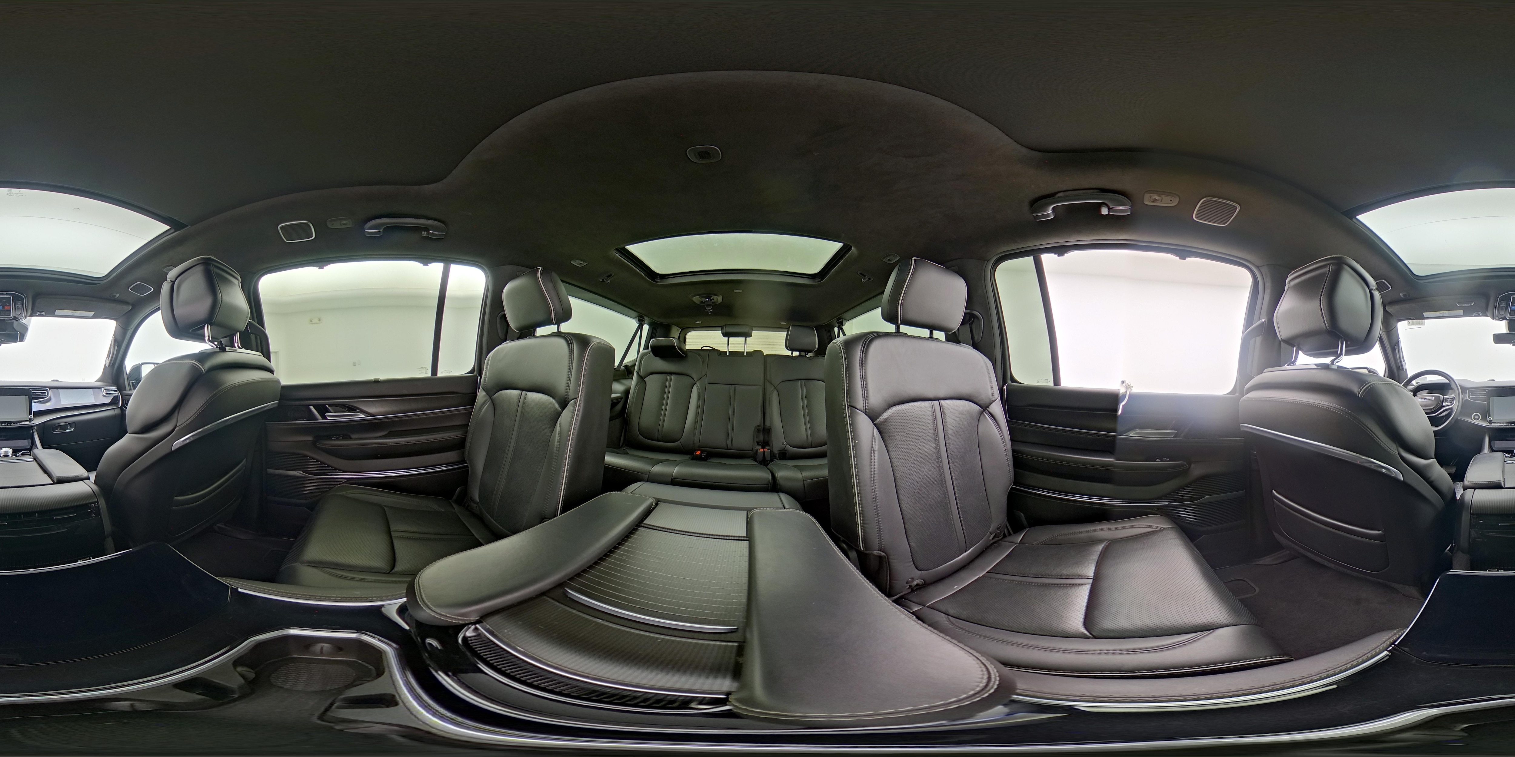 2024 Jeep Grand Wagoneer L Series II - Photo 29