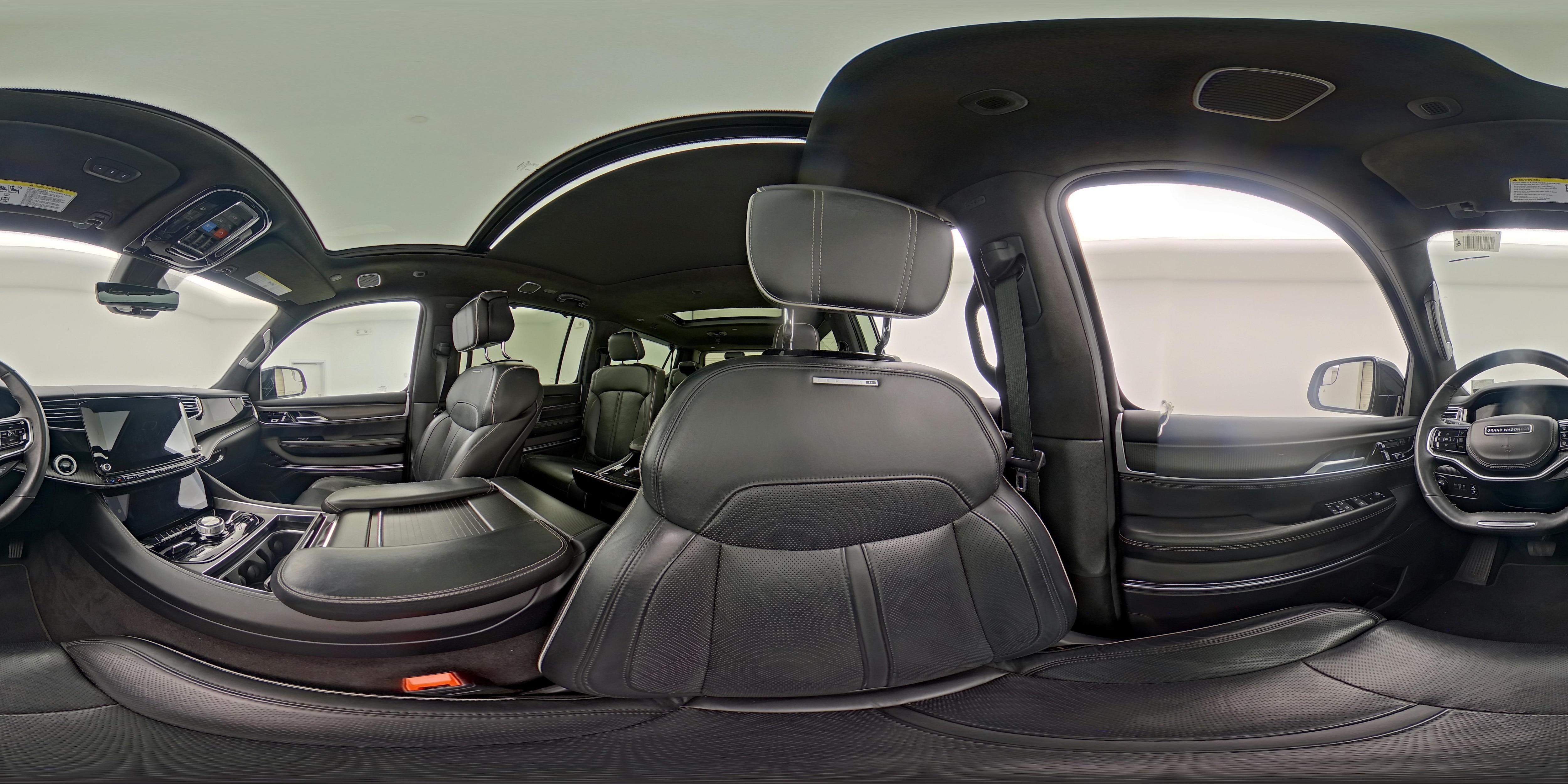 2024 Jeep Grand Wagoneer L Series II - Photo 30