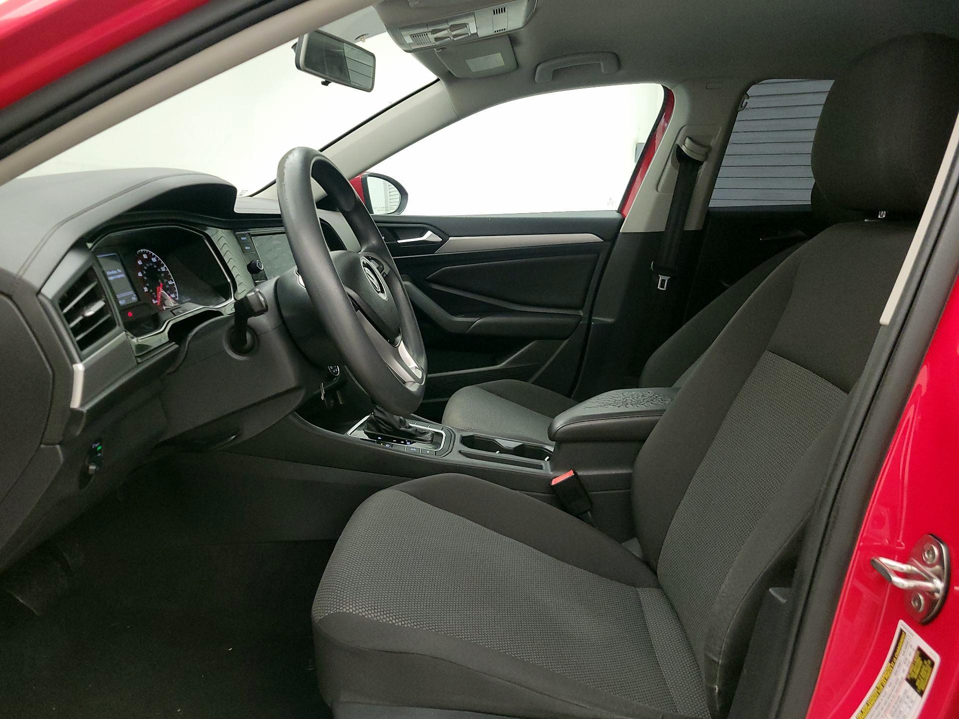 Thumbnail: 2019 Volkswagen Jetta - 11