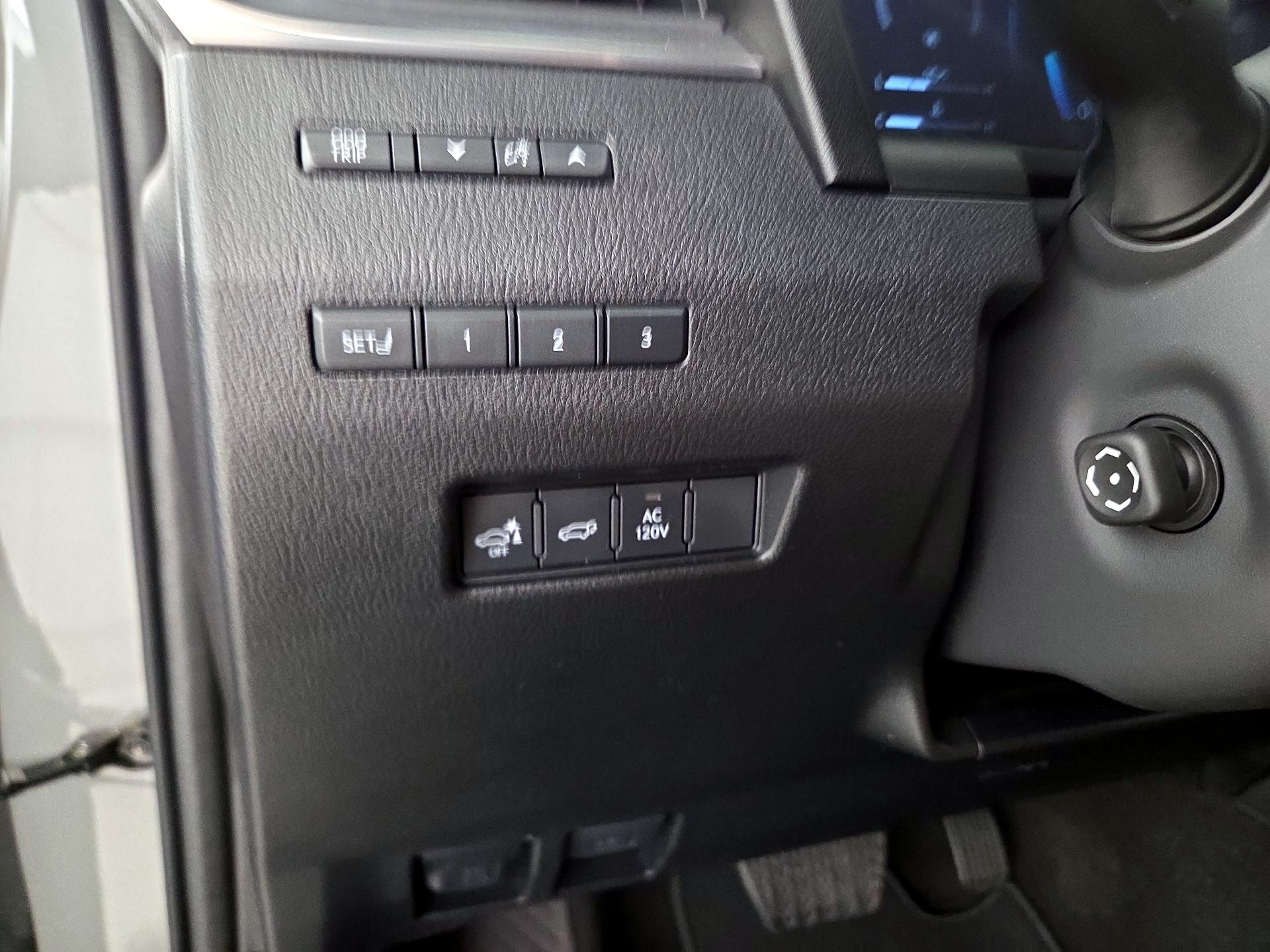 Thumbnail: 2025 Lexus GX - 13