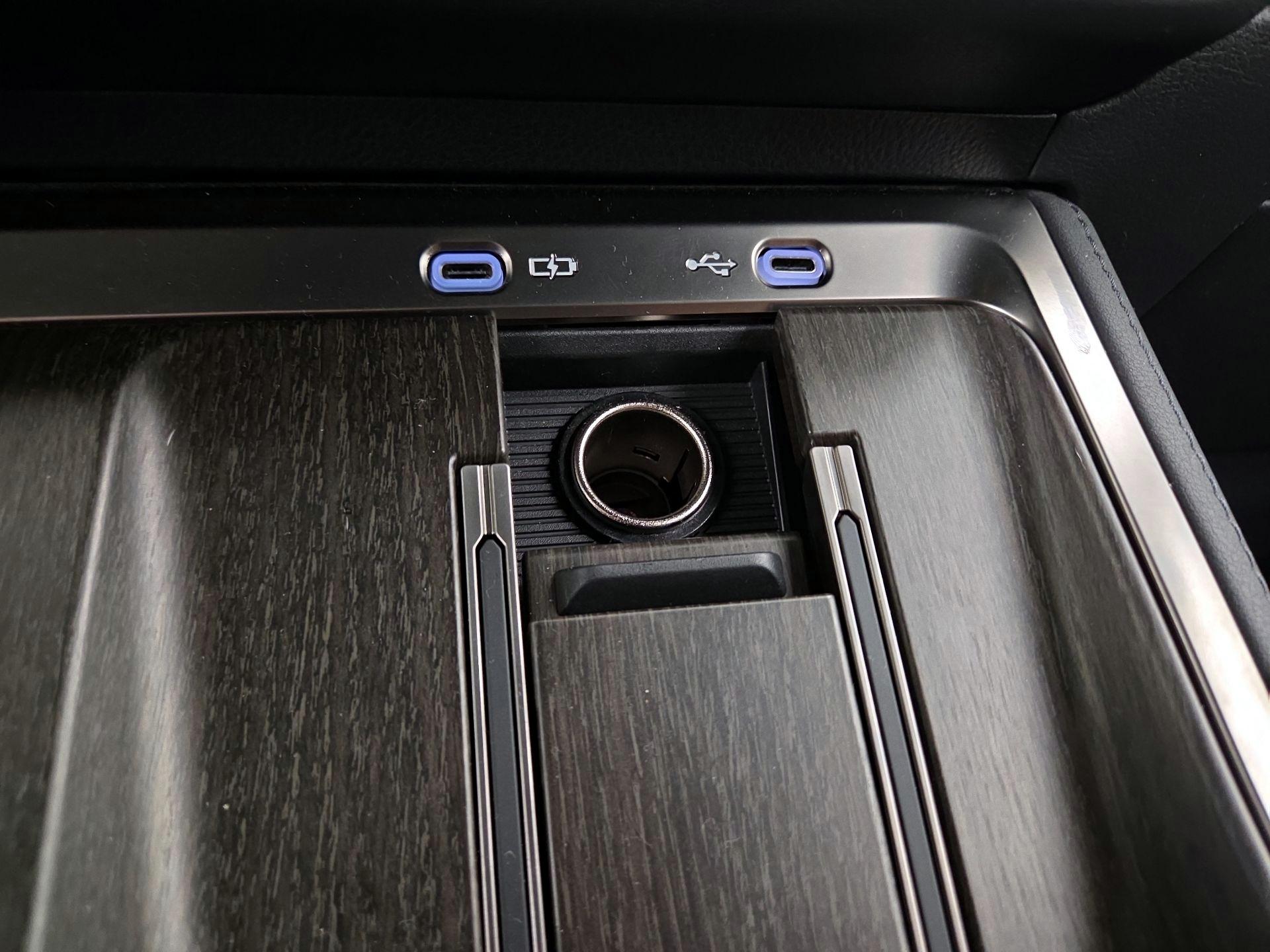 Thumbnail: 2025 Lexus GX - 18