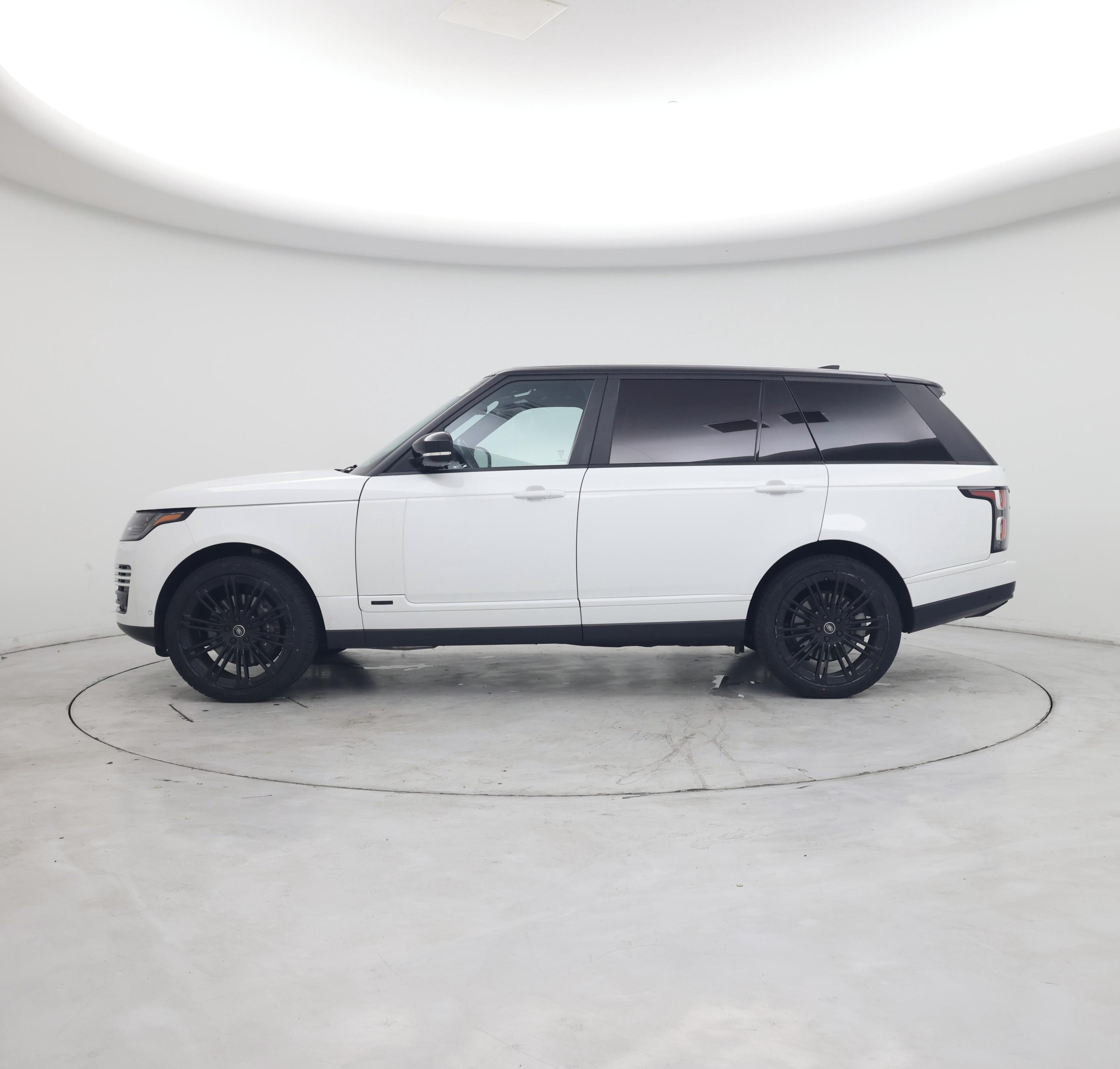 Thumbnail: 2020 Land Rover Range Rover - 3