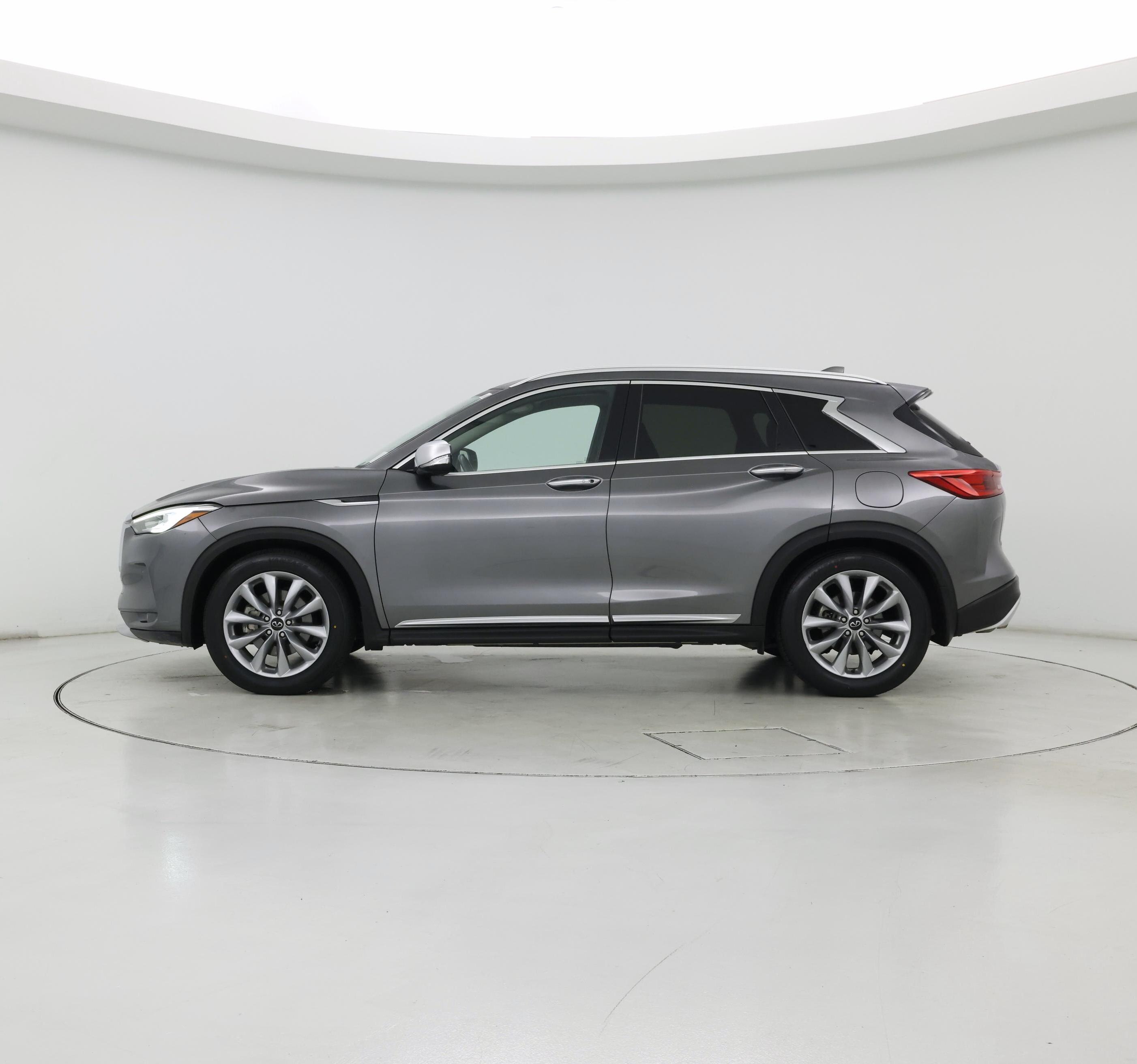 Thumbnail: 2021 INFINITI QX50 - 3