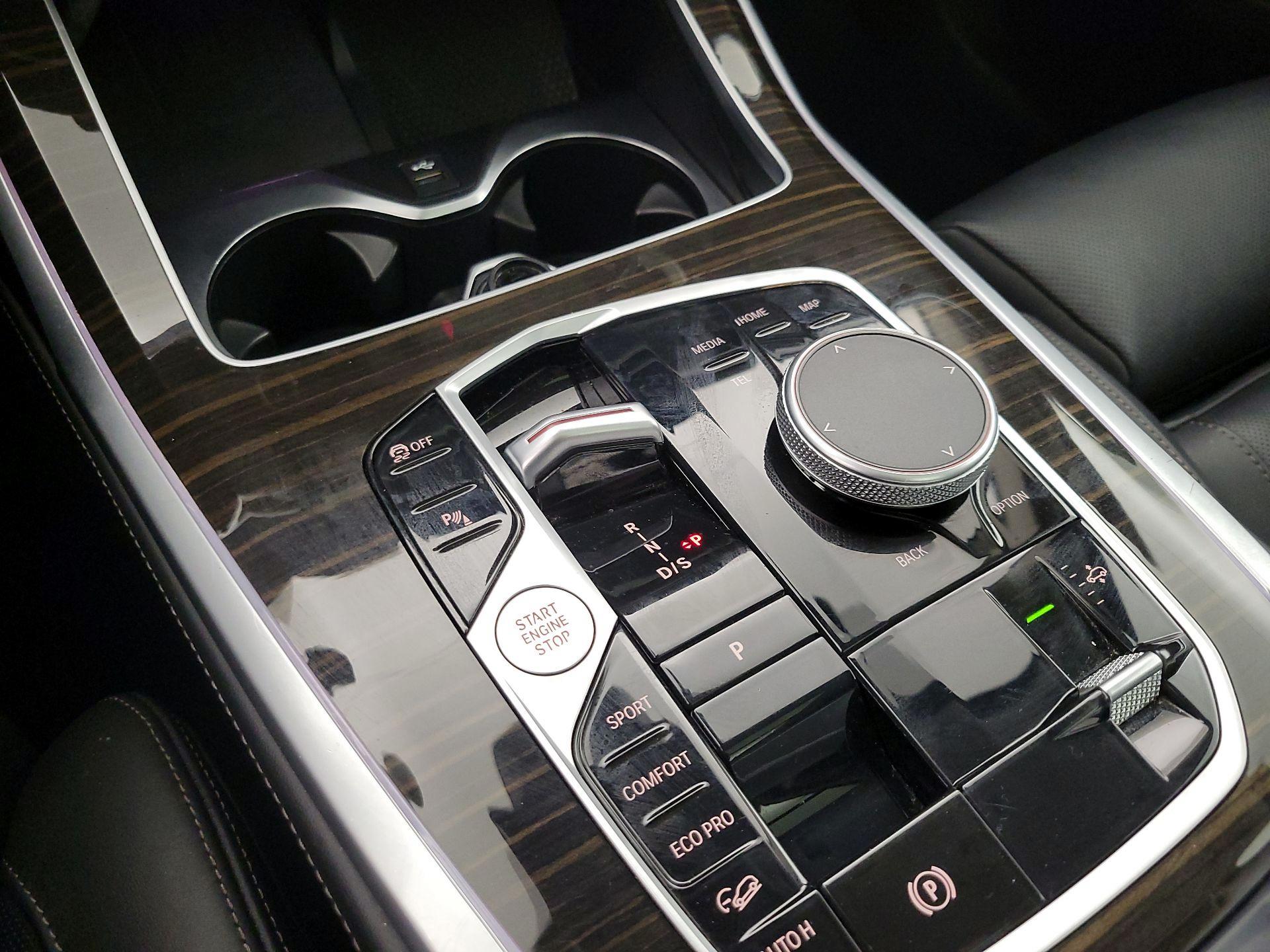 Thumbnail: 2025 BMW X7 - 18