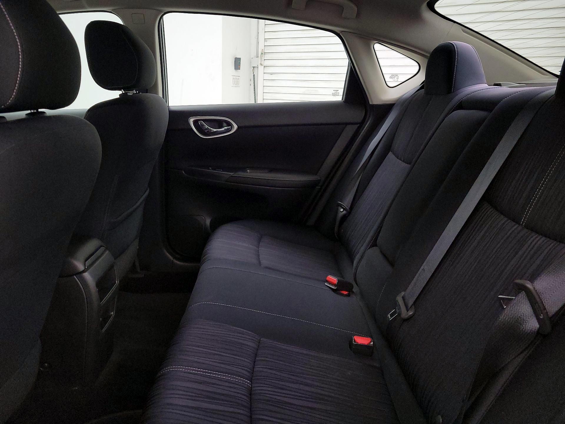Thumbnail: 2017 Nissan Sentra - 18