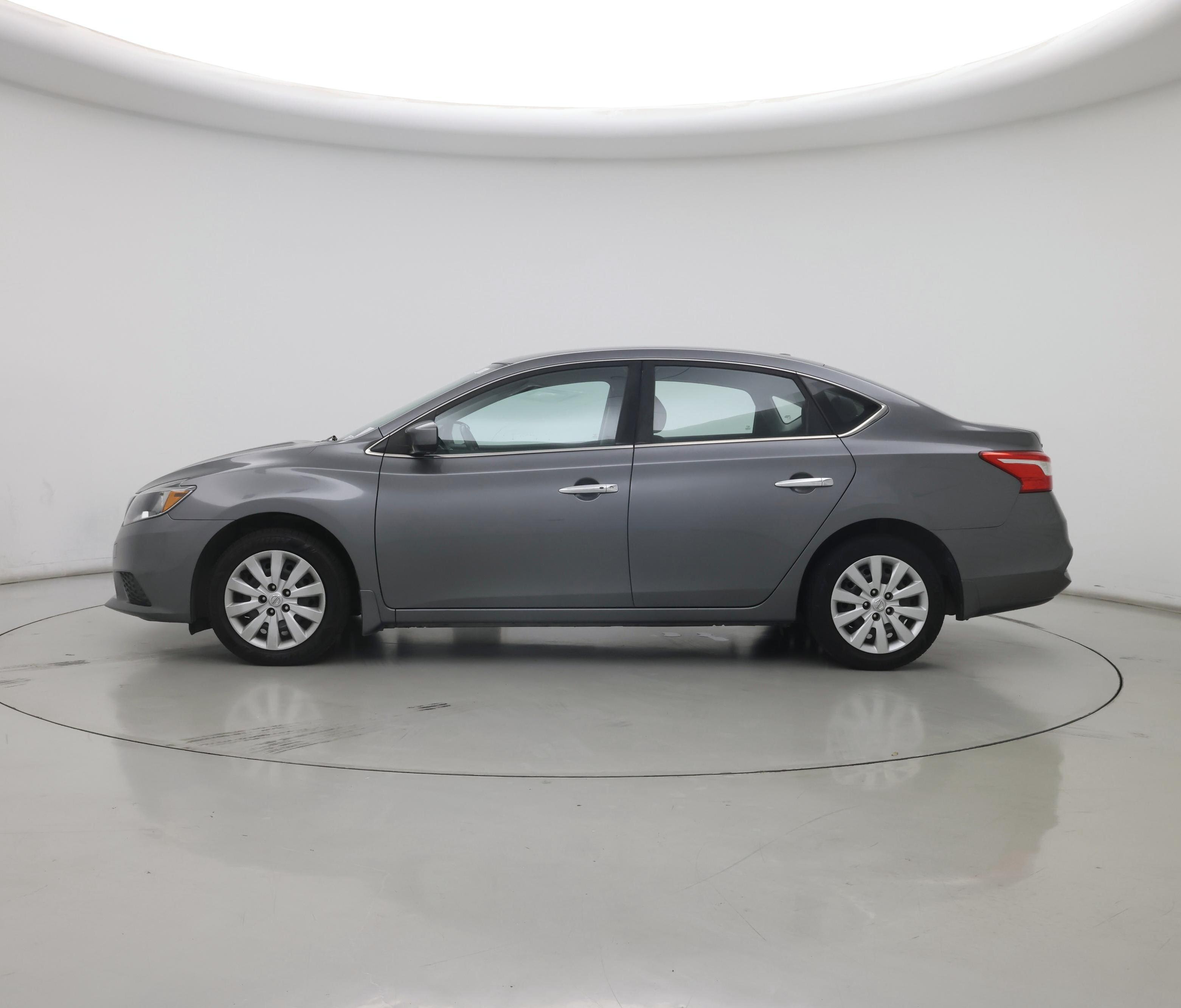 Thumbnail: 2017 Nissan Sentra - 3