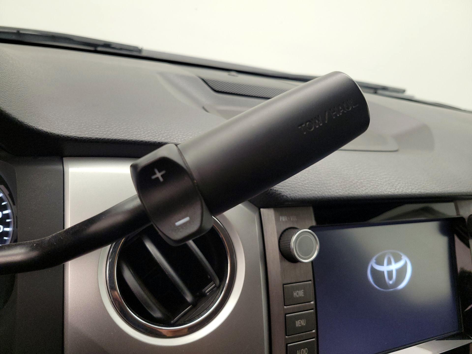 Thumbnail: 2021 Toyota Tundra - 17