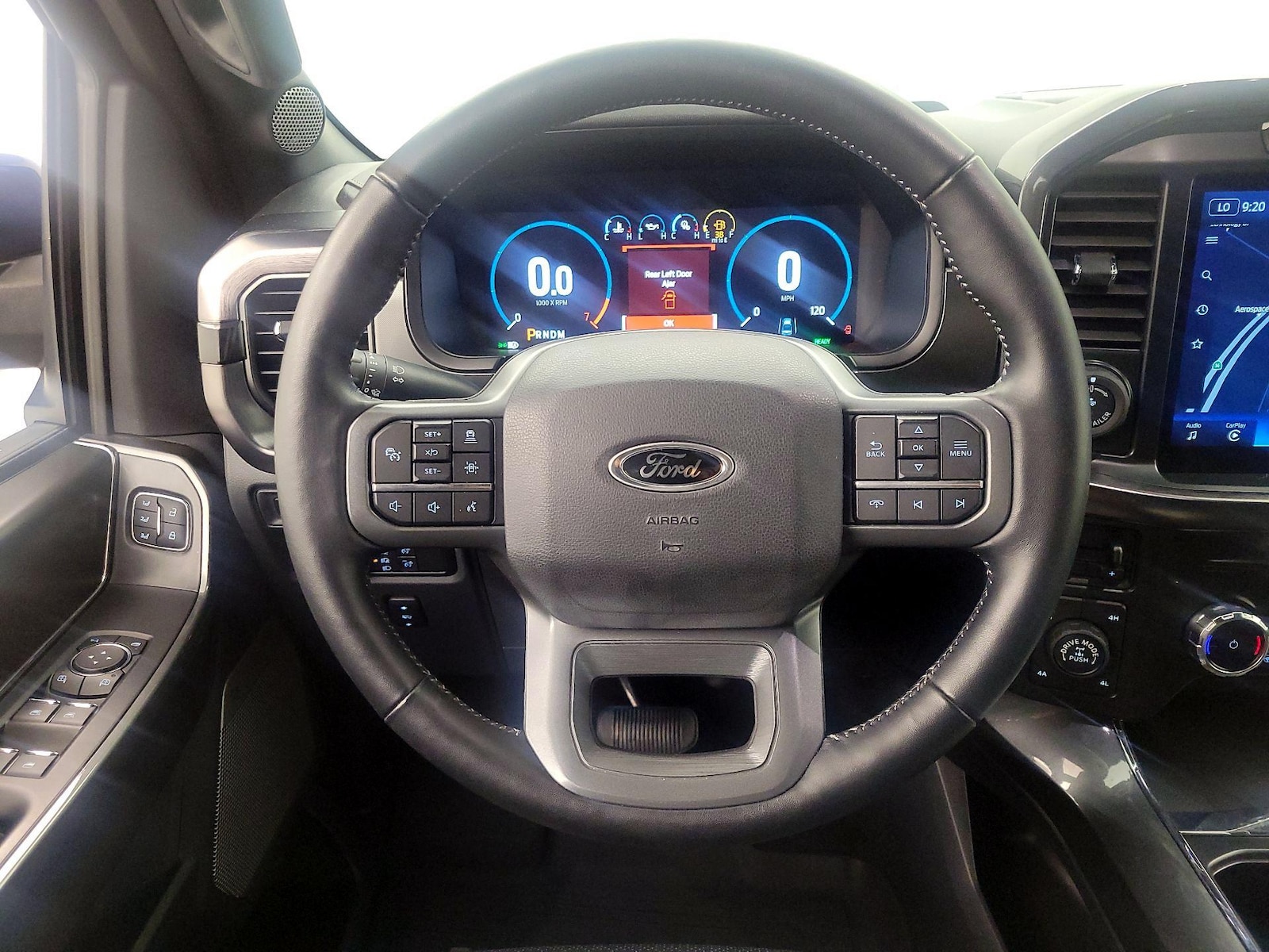 2022 Ford F-150 Lariat - Photo 11