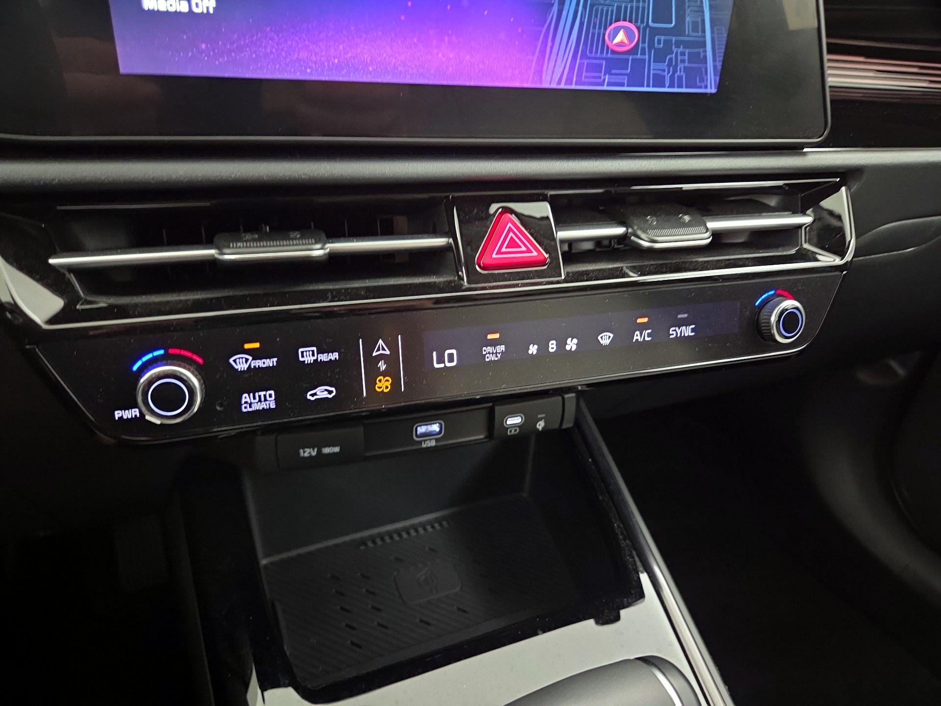 Thumbnail: 2026 Kia Niro - 17