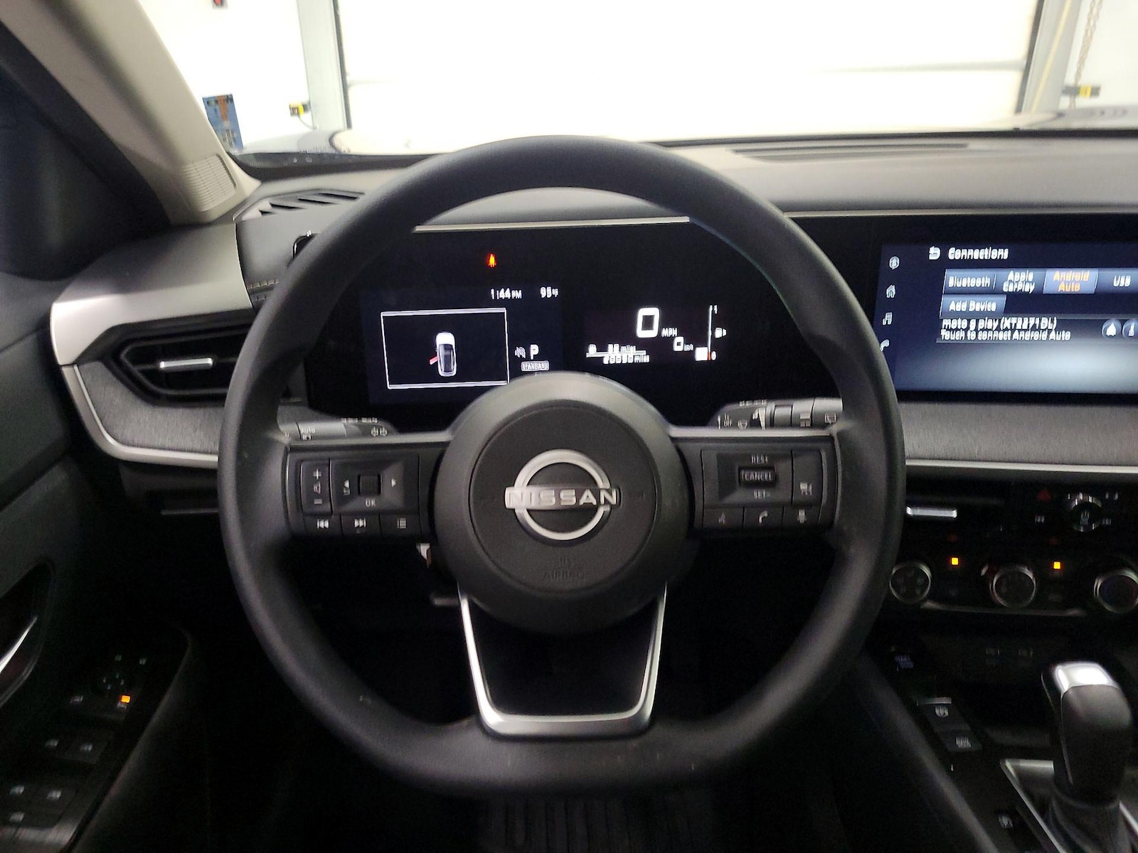 2025 Nissan Kicks SV - Photo 11