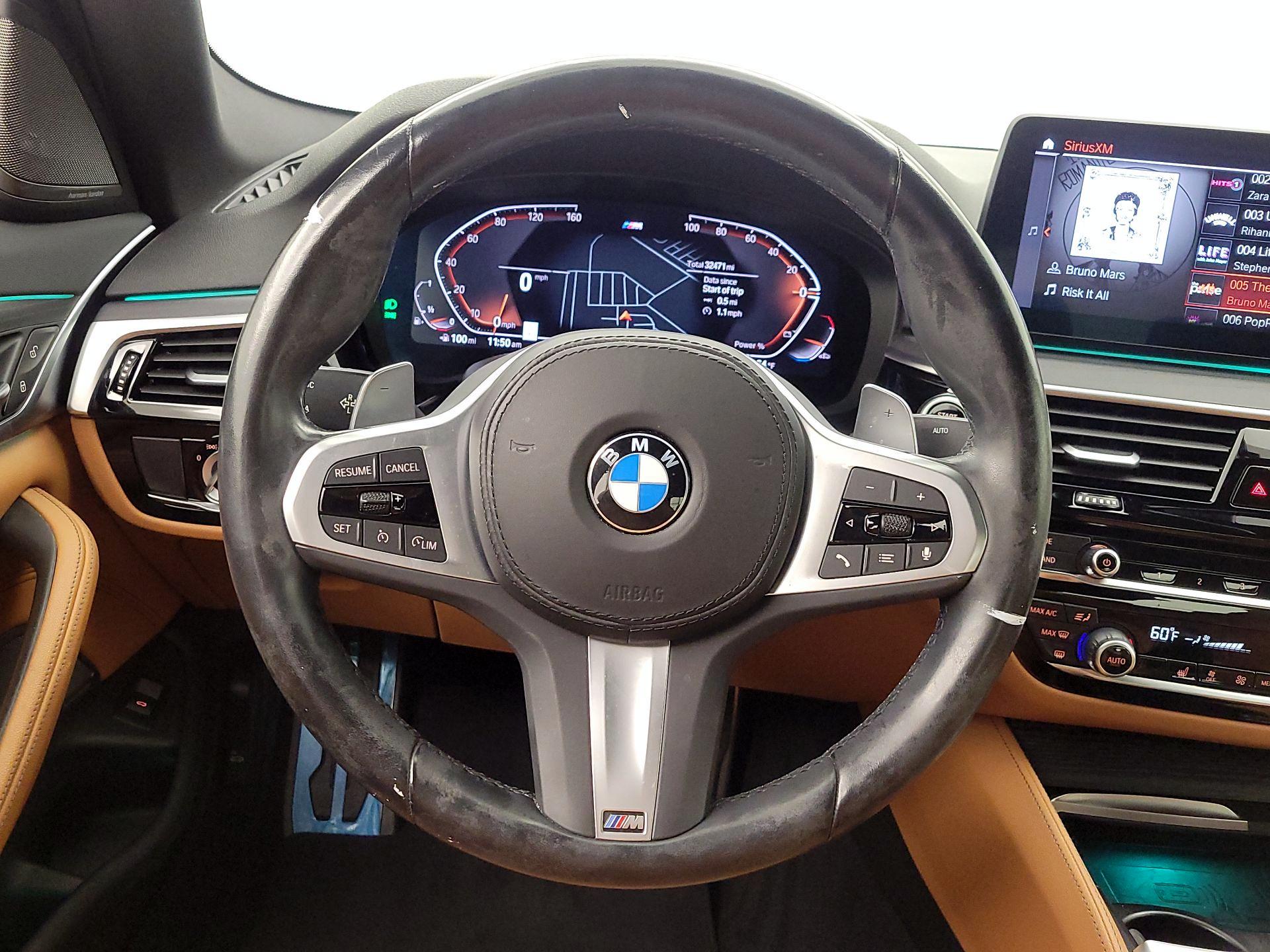 Thumbnail: 2023 BMW 5 Series - 10
