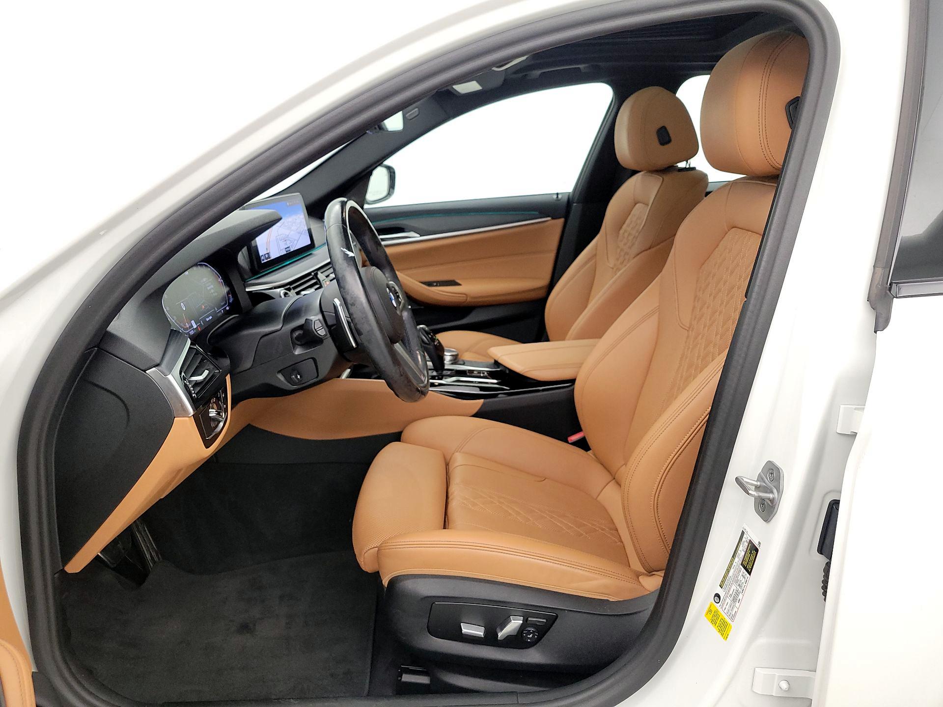 Thumbnail: 2023 BMW 5 Series - 11