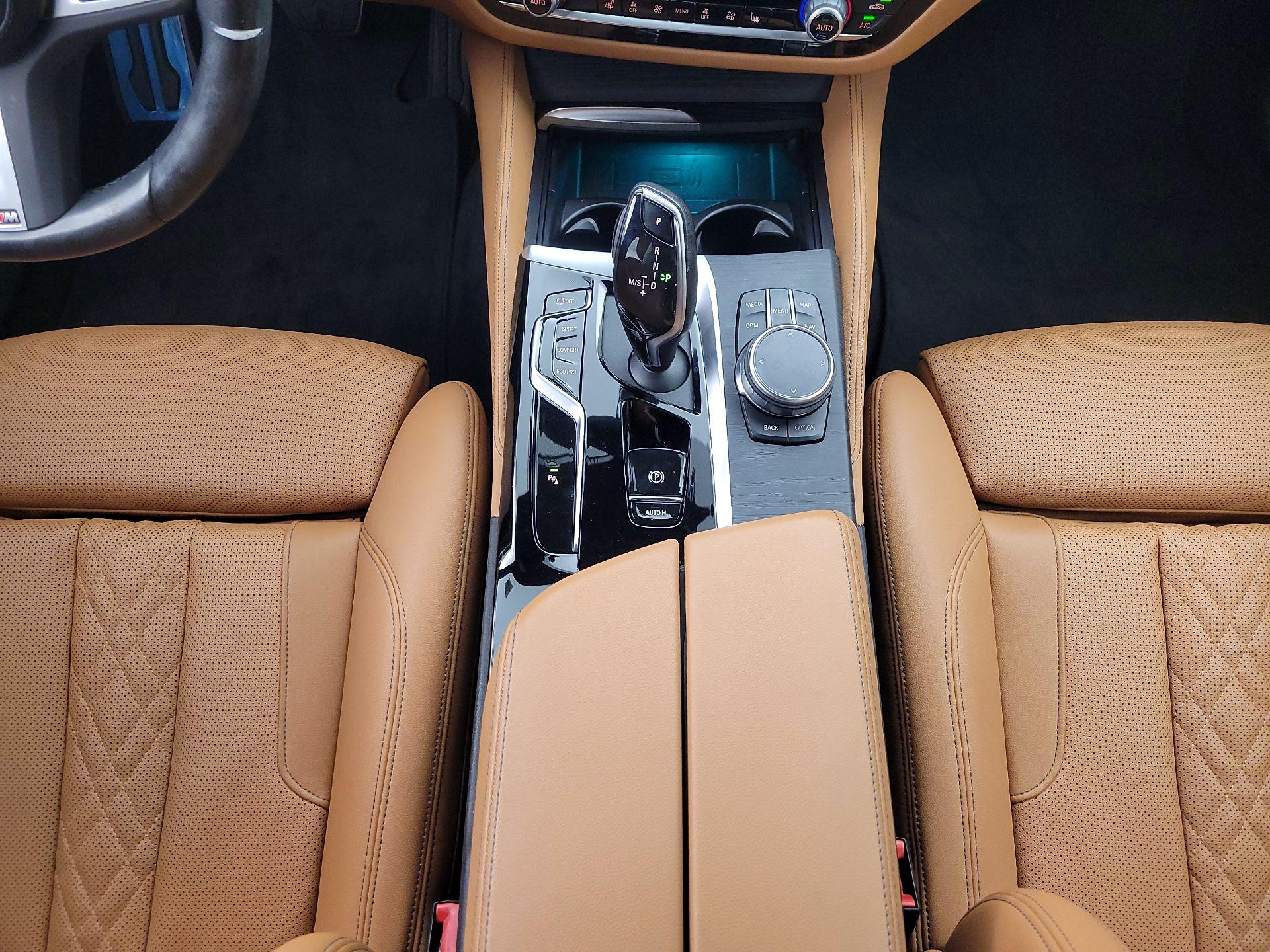 Thumbnail: 2023 BMW 5 Series - 18