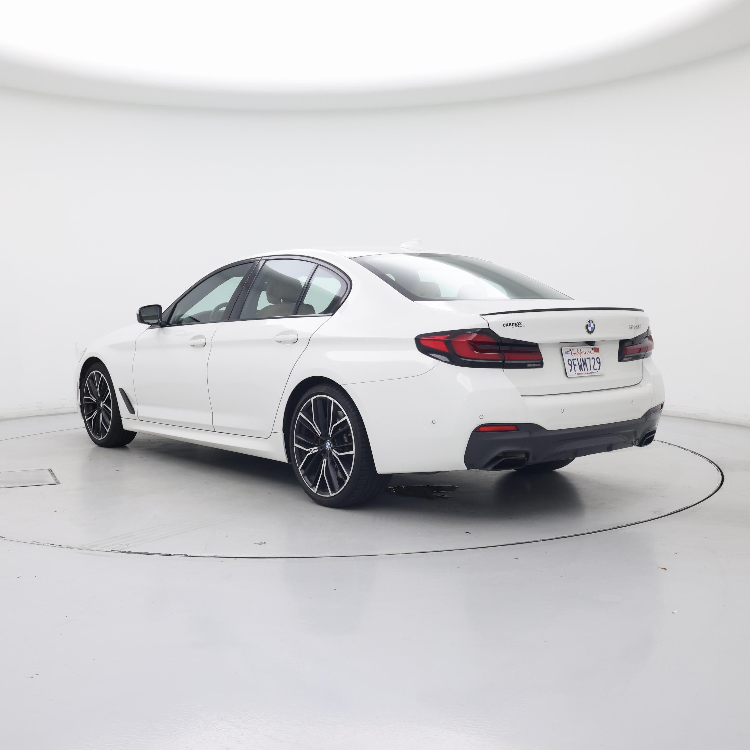 Thumbnail: 2023 BMW 5 Series - 2