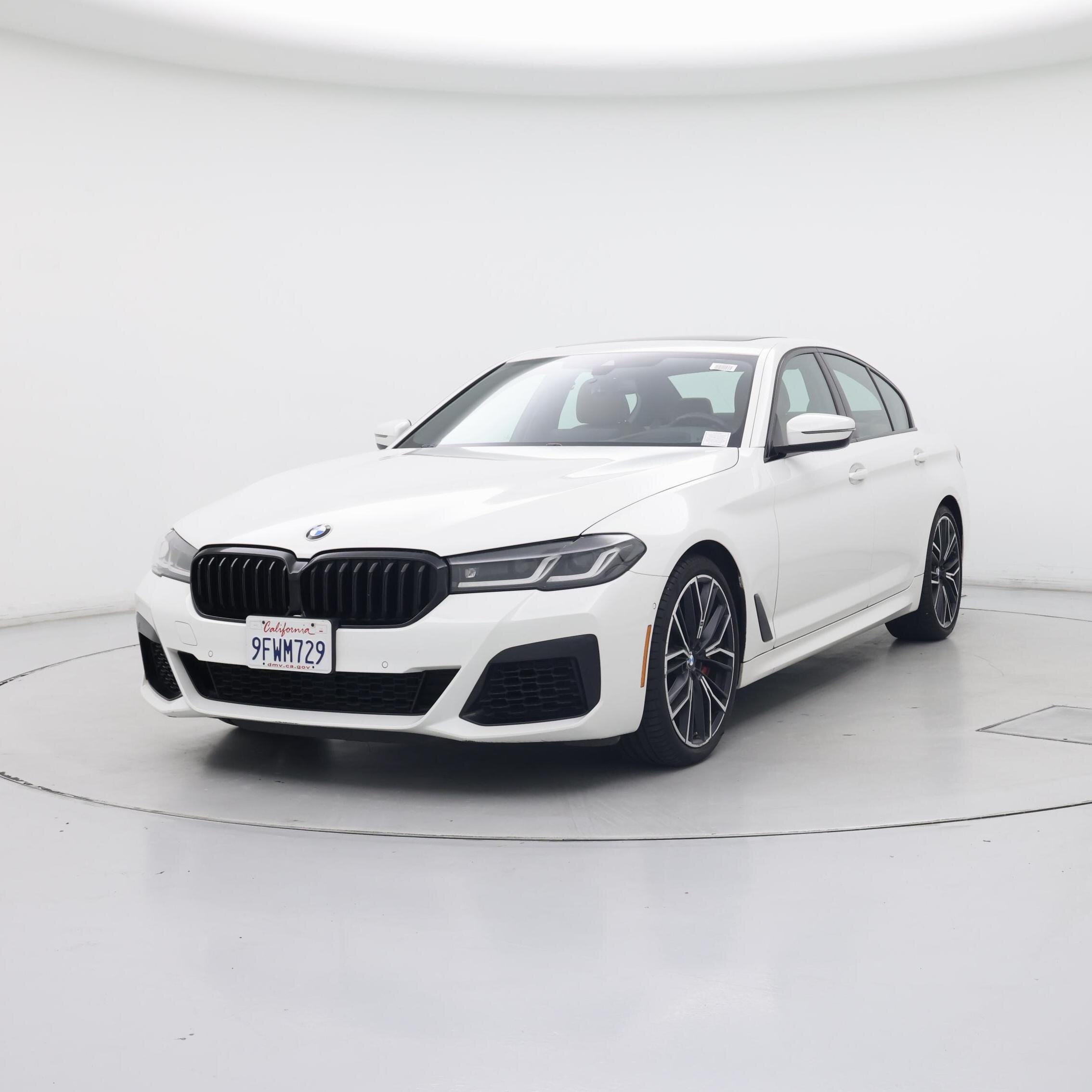 Thumbnail: 2023 BMW 5 Series - 4
