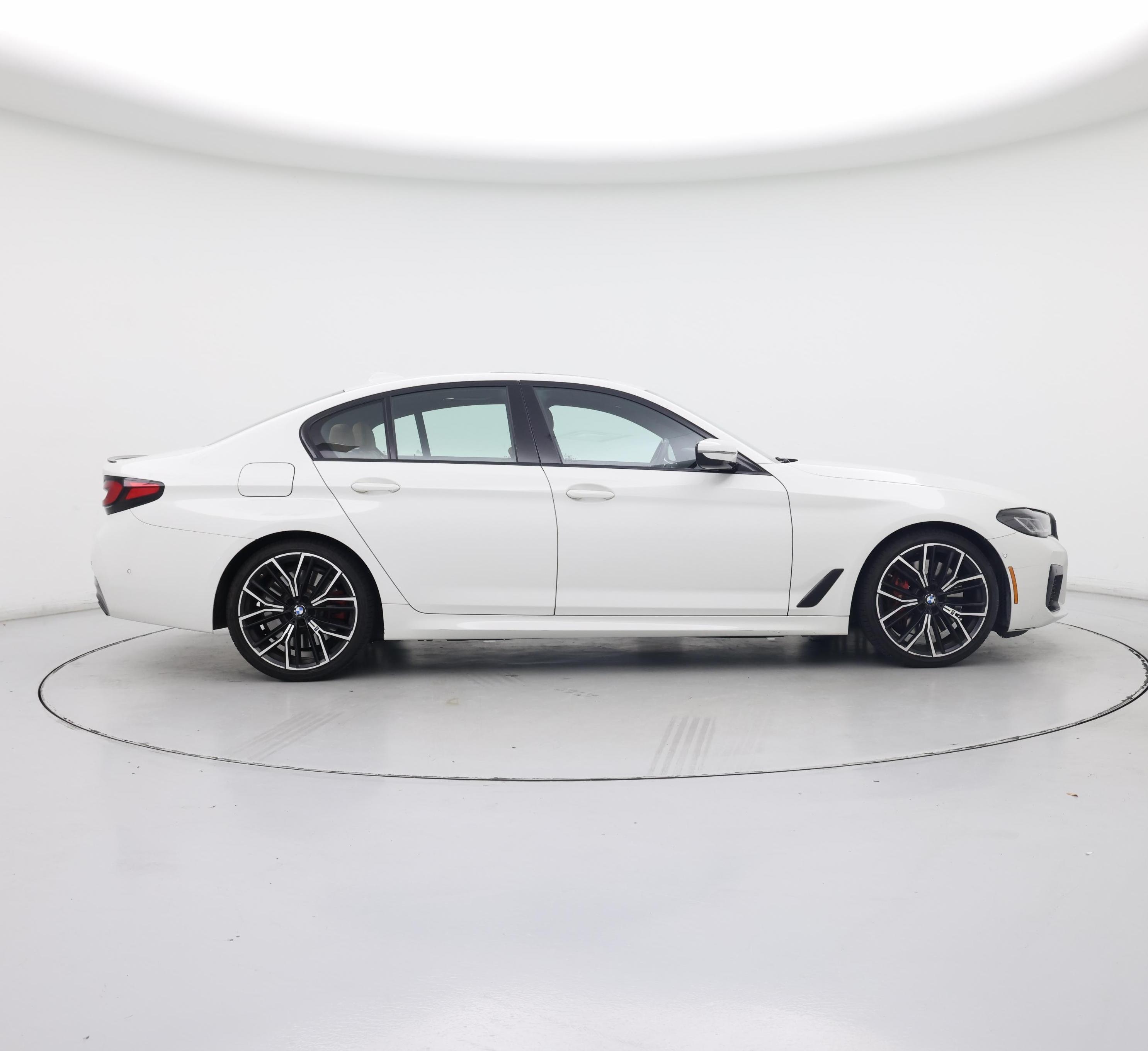 Thumbnail: 2023 BMW 5 Series - 7