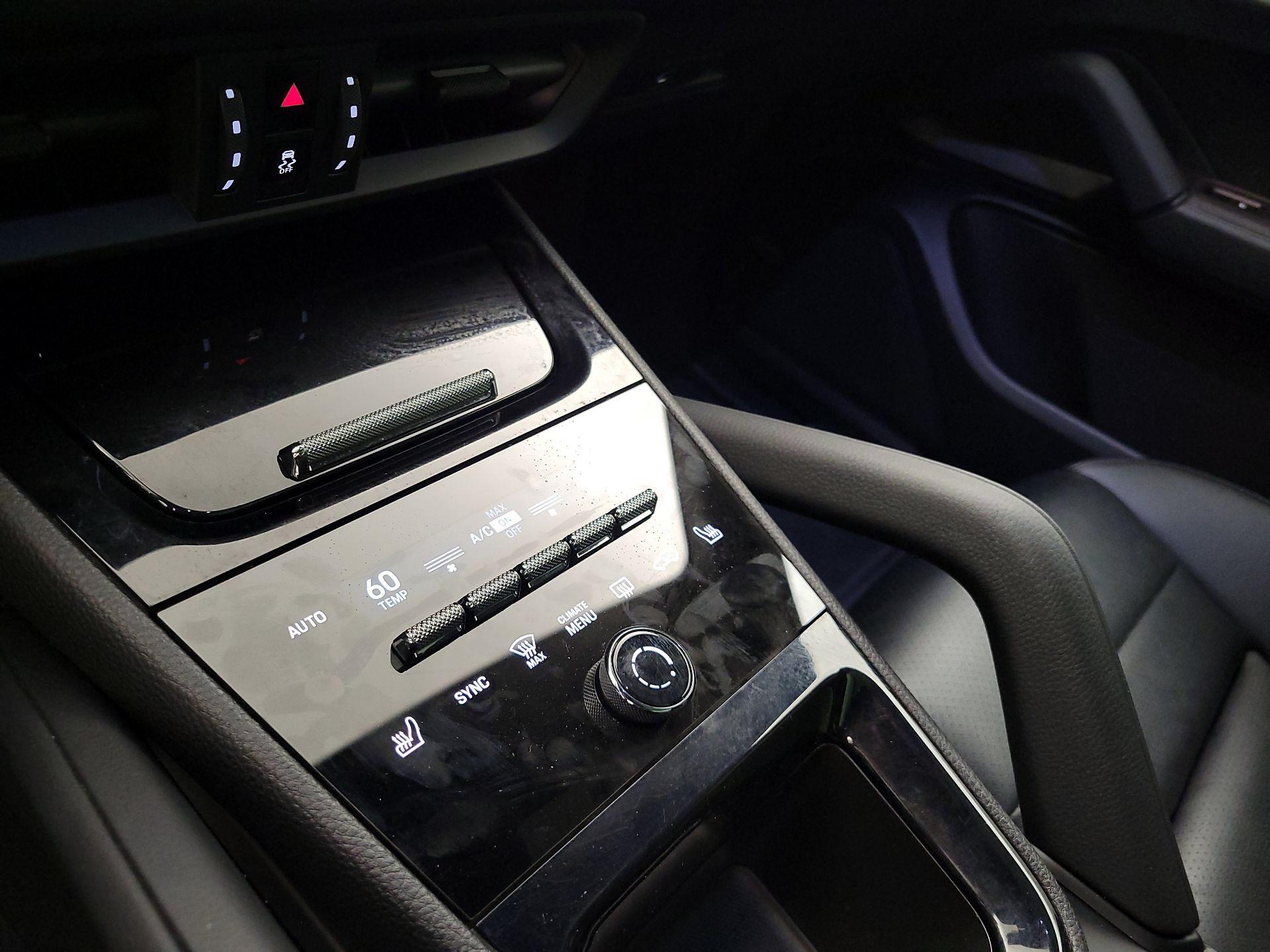 Thumbnail: 2024 Porsche Cayenne - 17