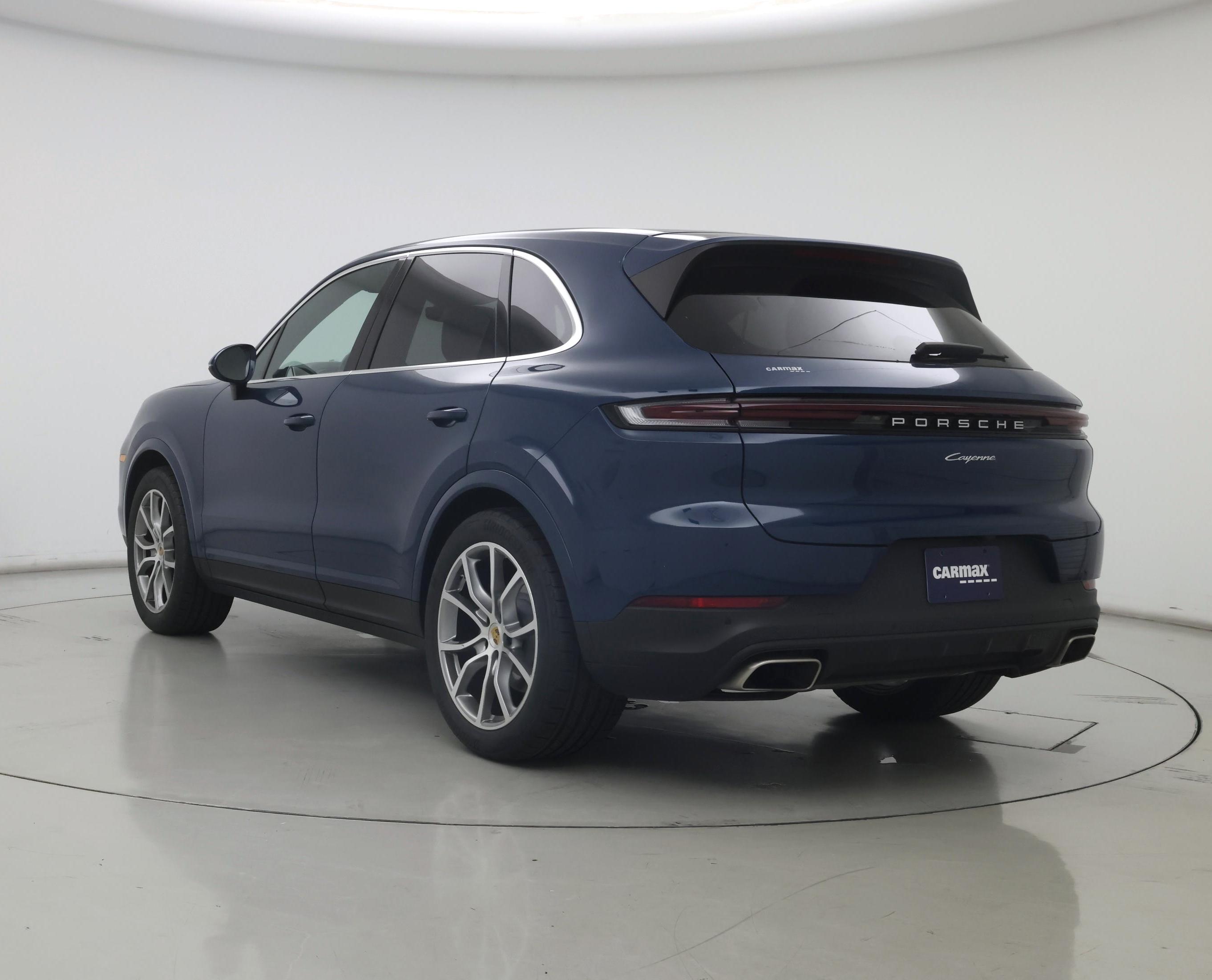 Thumbnail: 2024 Porsche Cayenne - 2