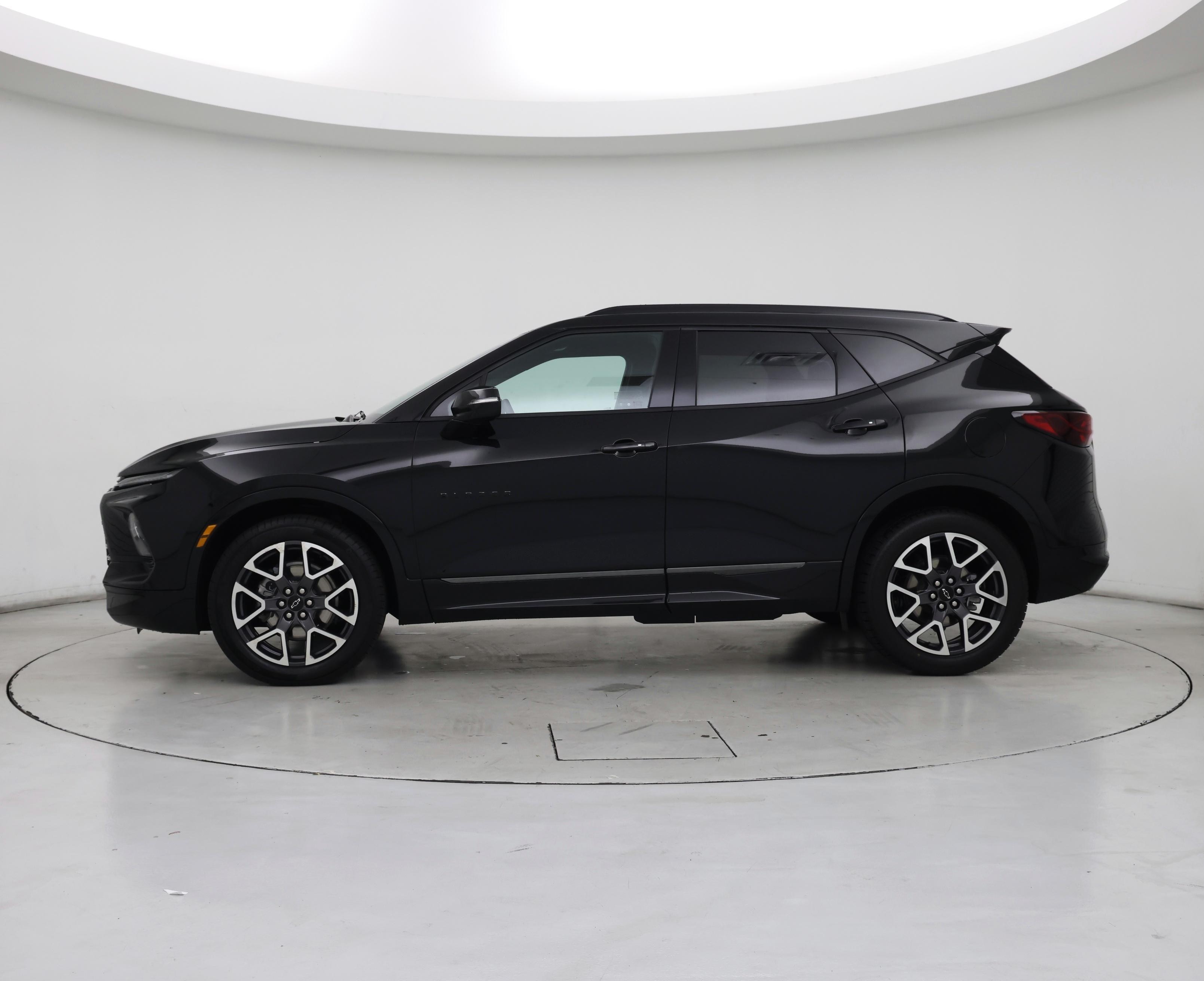 Thumbnail: 2025 Chevrolet Blazer - 3