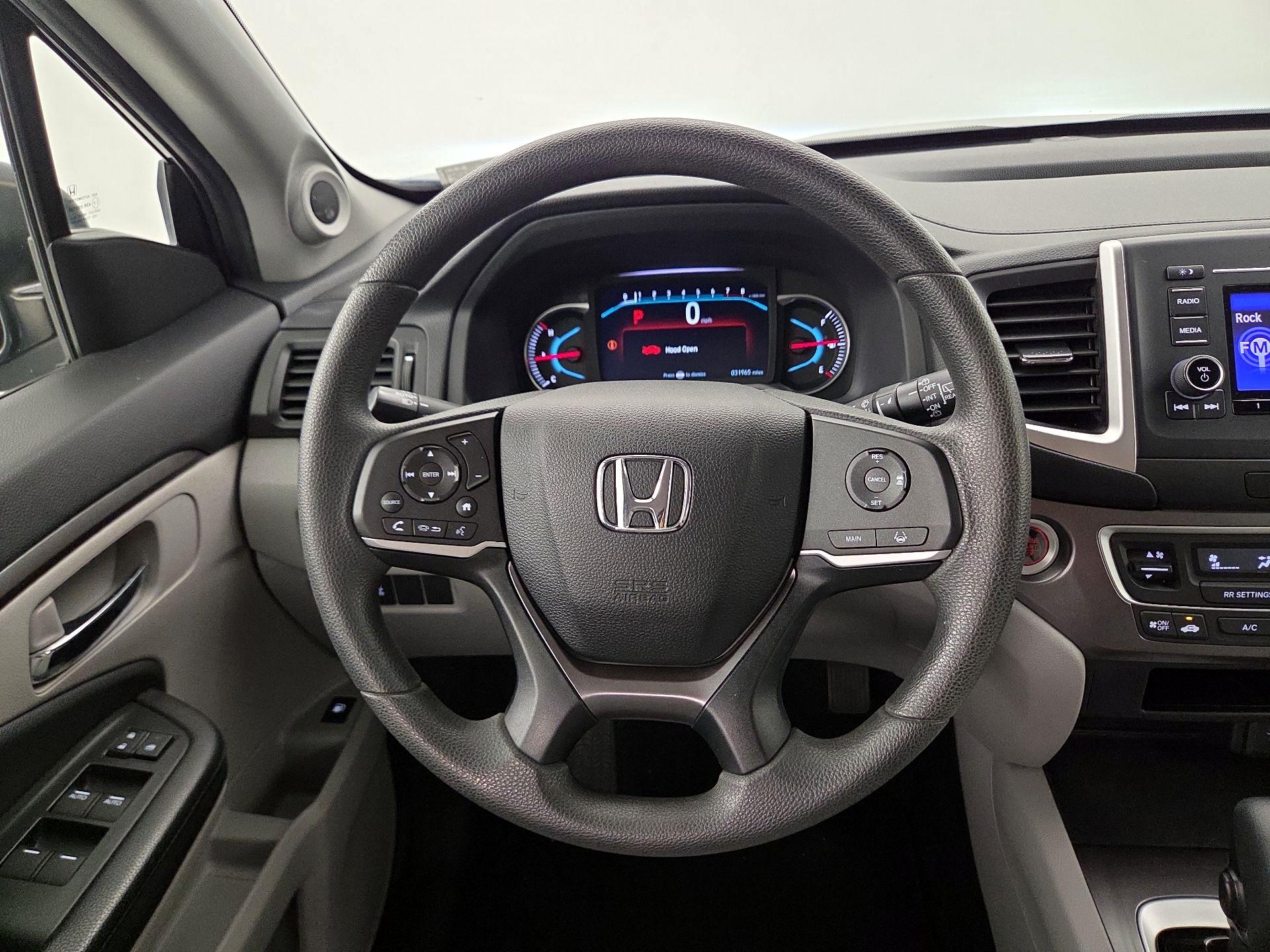 Thumbnail: 2019 Honda Pilot - 10