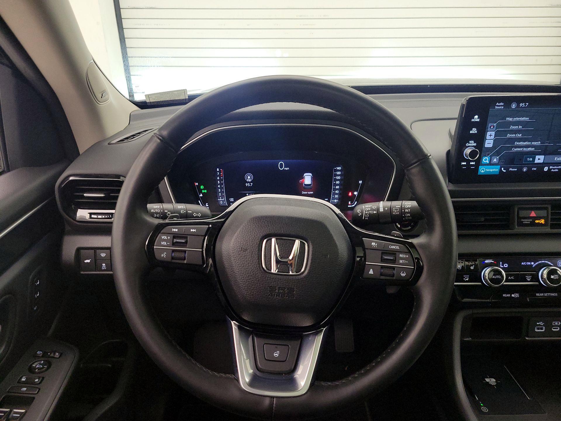 Thumbnail: 2025 Honda Pilot - 10