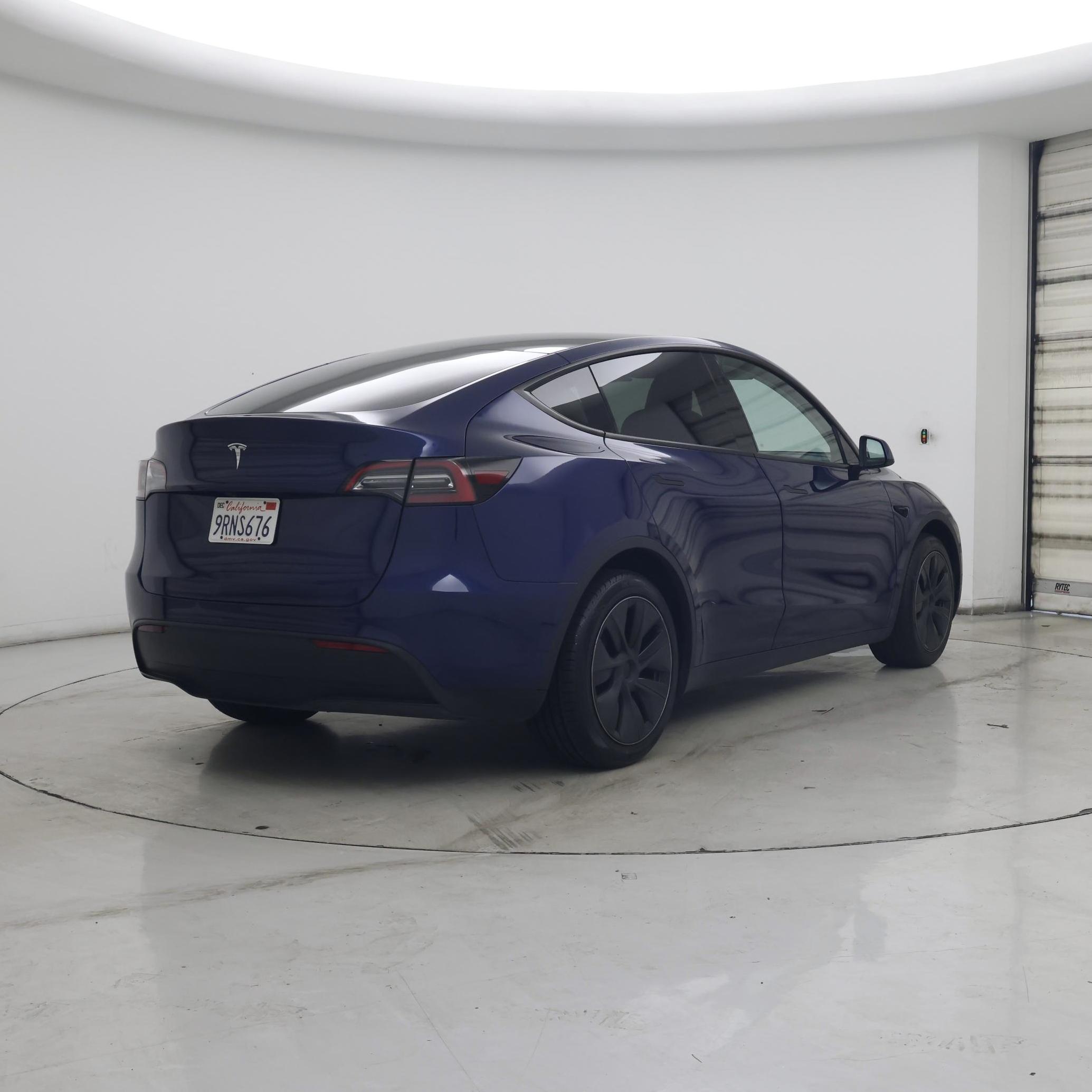 Thumbnail: 2025 Tesla Model Y - 8