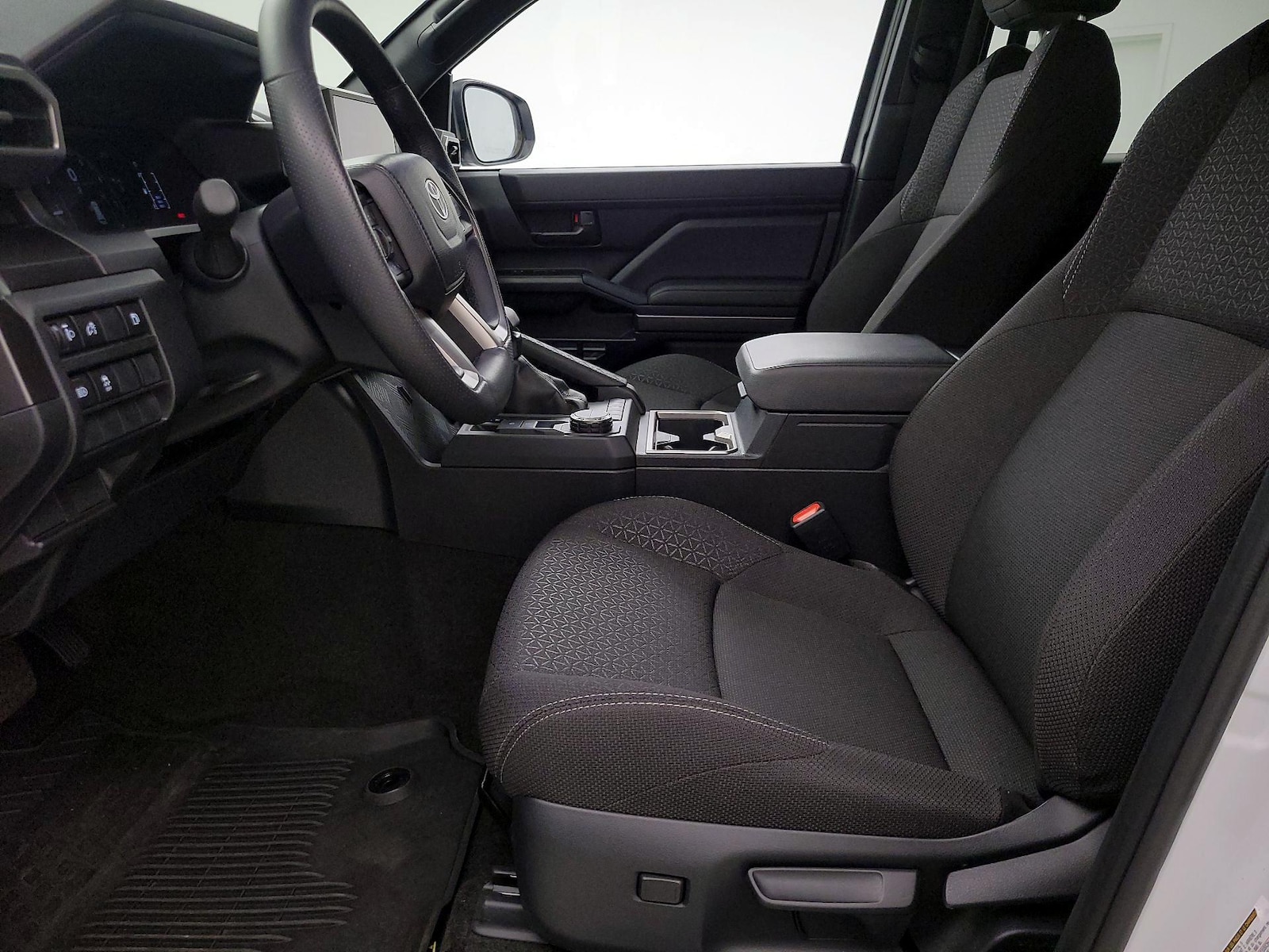 2025 Toyota 4Runner SR5 - Photo 12