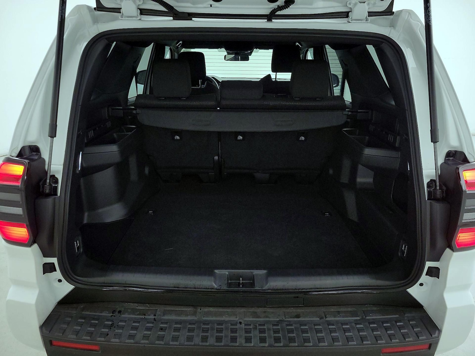 2025 Toyota 4Runner SR5 - Photo 21