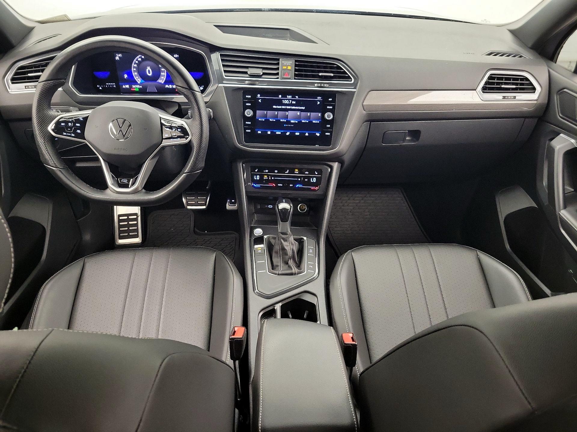 Thumbnail: 2023 Volkswagen Tiguan - 9