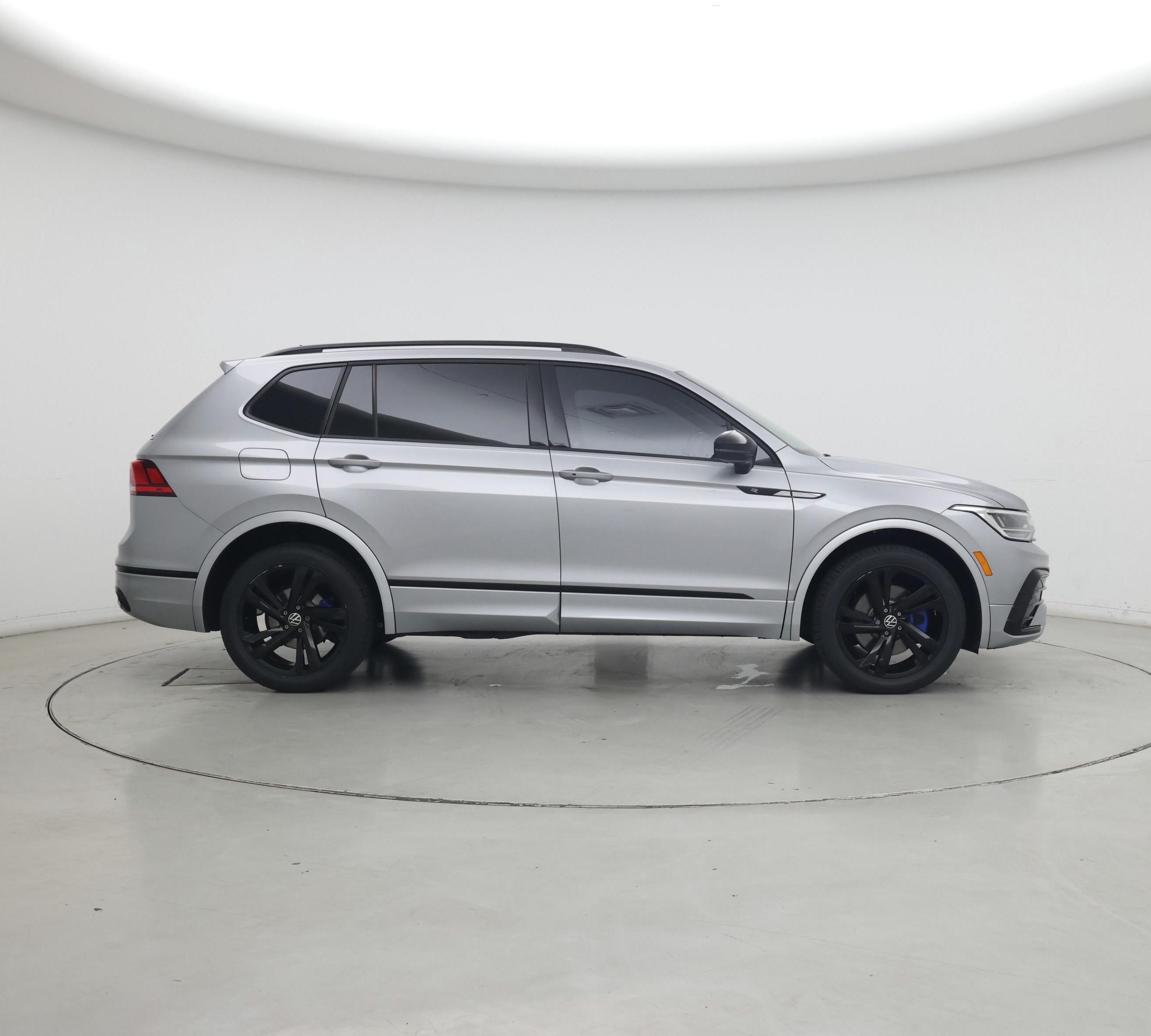 Thumbnail: 2023 Volkswagen Tiguan - 7
