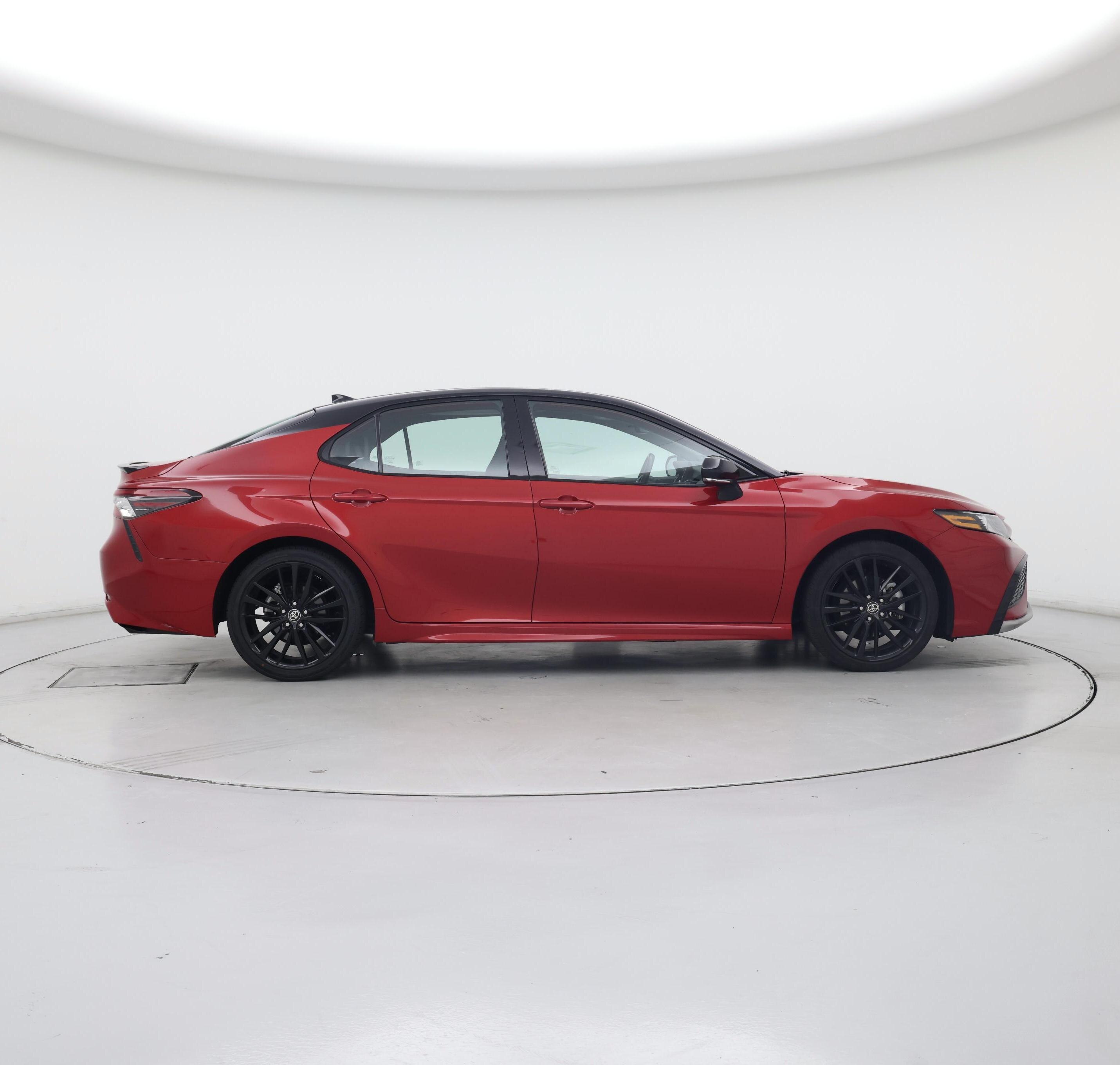 Thumbnail: 2022 Toyota Camry - 7
