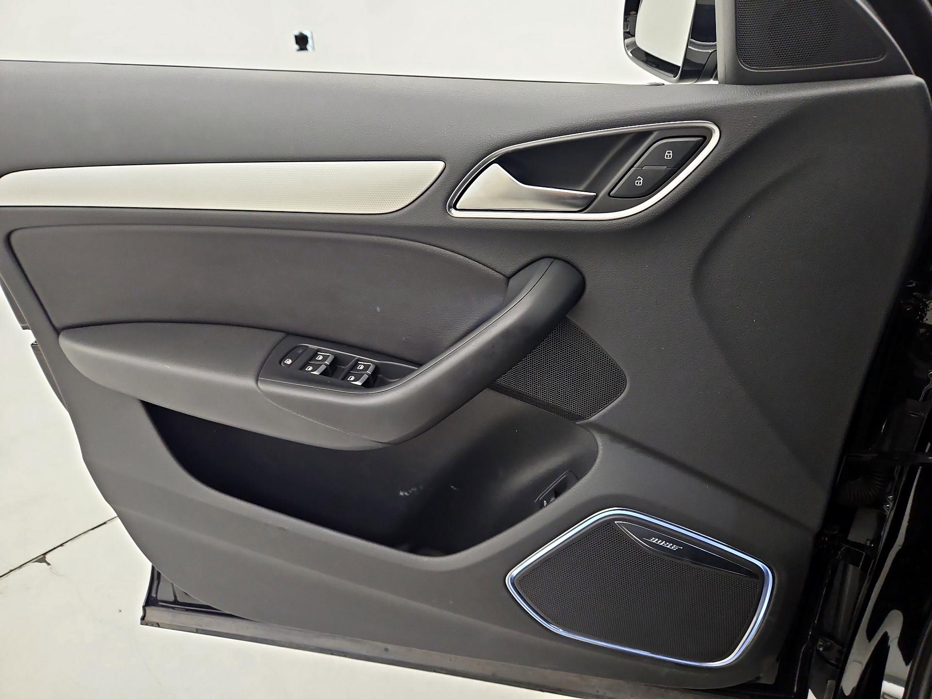Thumbnail: 2016 Audi Q3 - 12