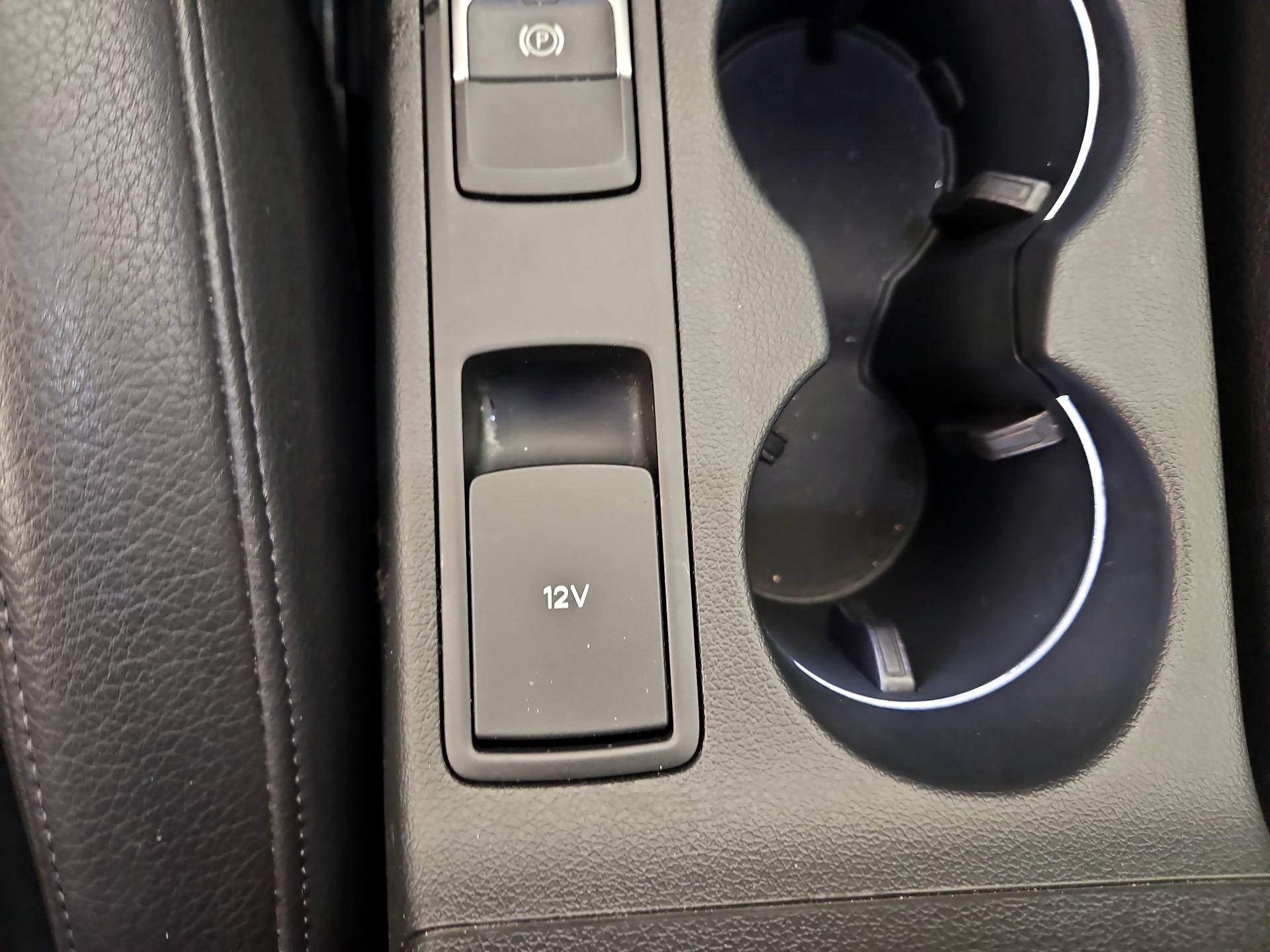 Thumbnail: 2016 Audi Q3 - 19