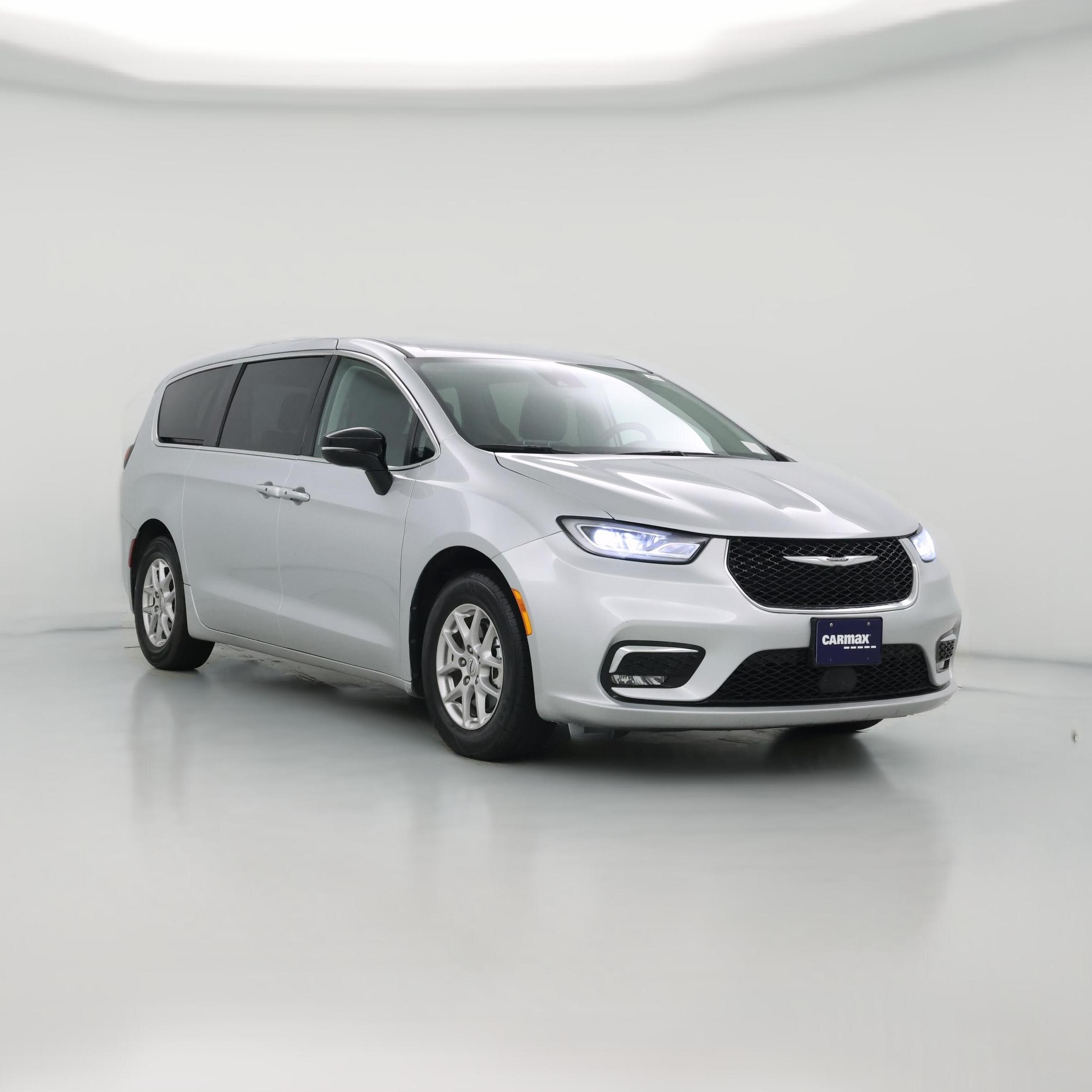 Thumbnail: 2024 Chrysler Pacifica - 1