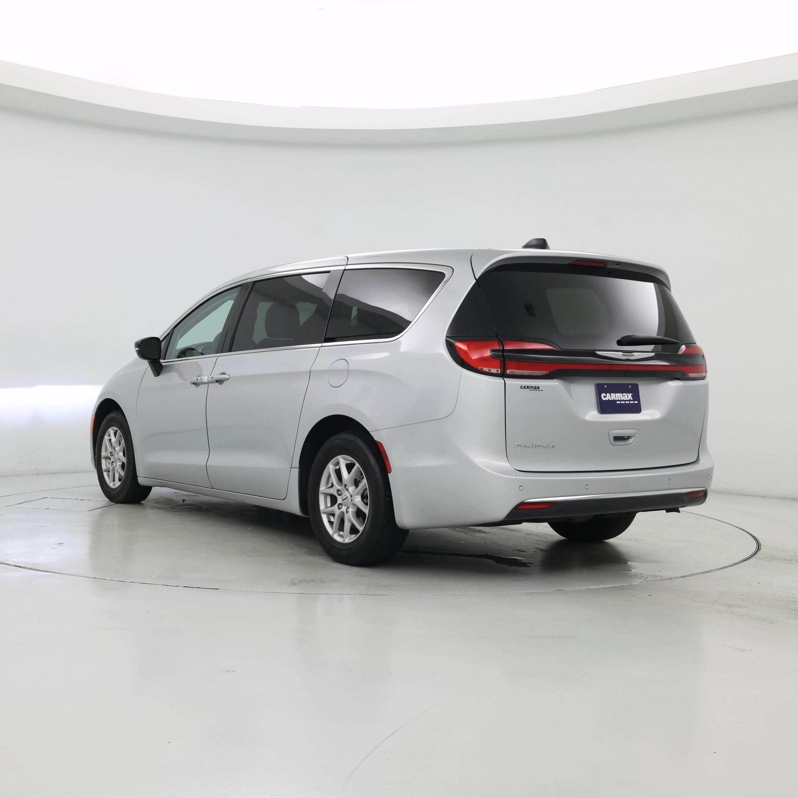Thumbnail: 2024 Chrysler Pacifica - 2