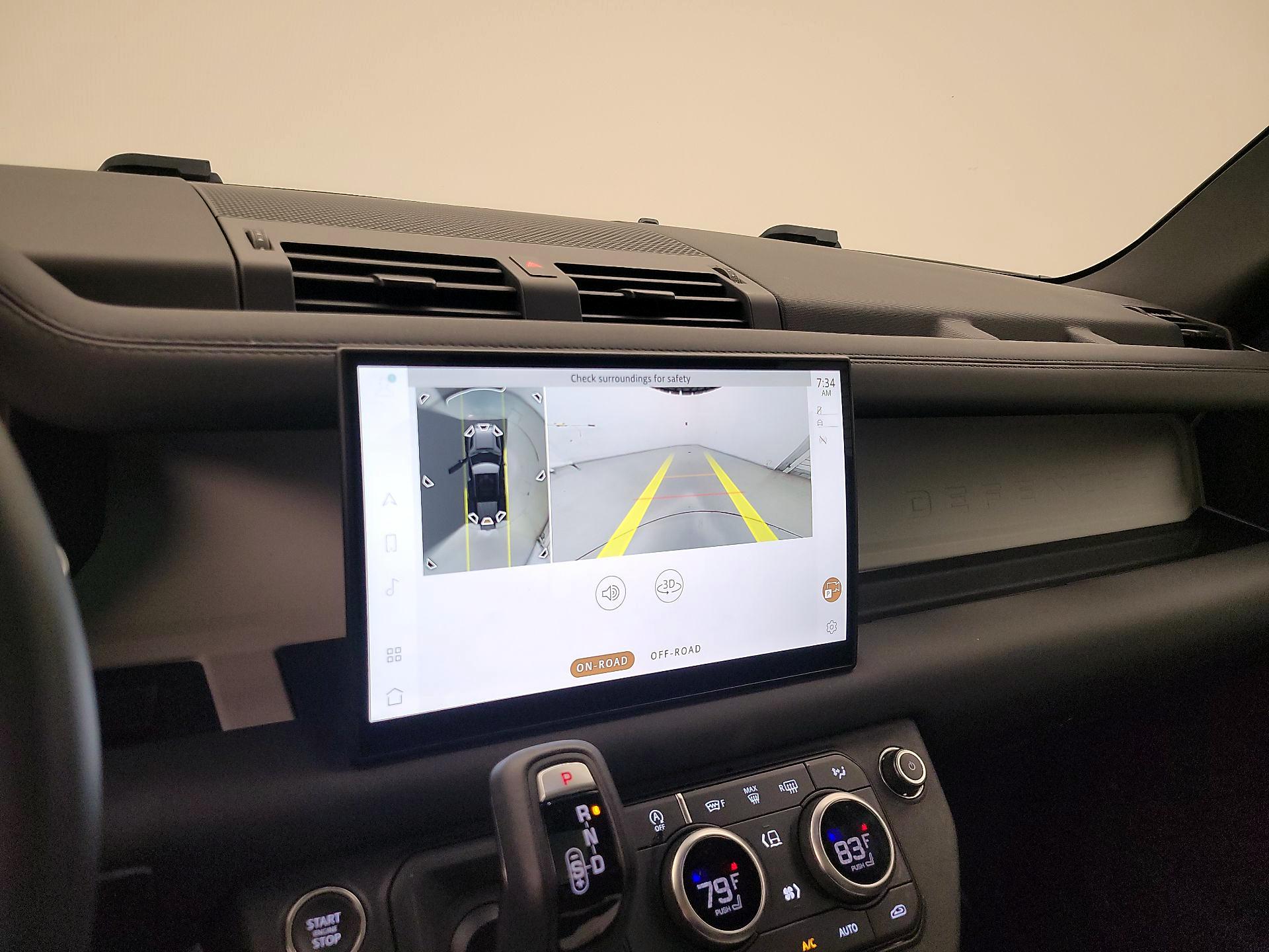 Thumbnail: 2025 Land Rover Defender - 15