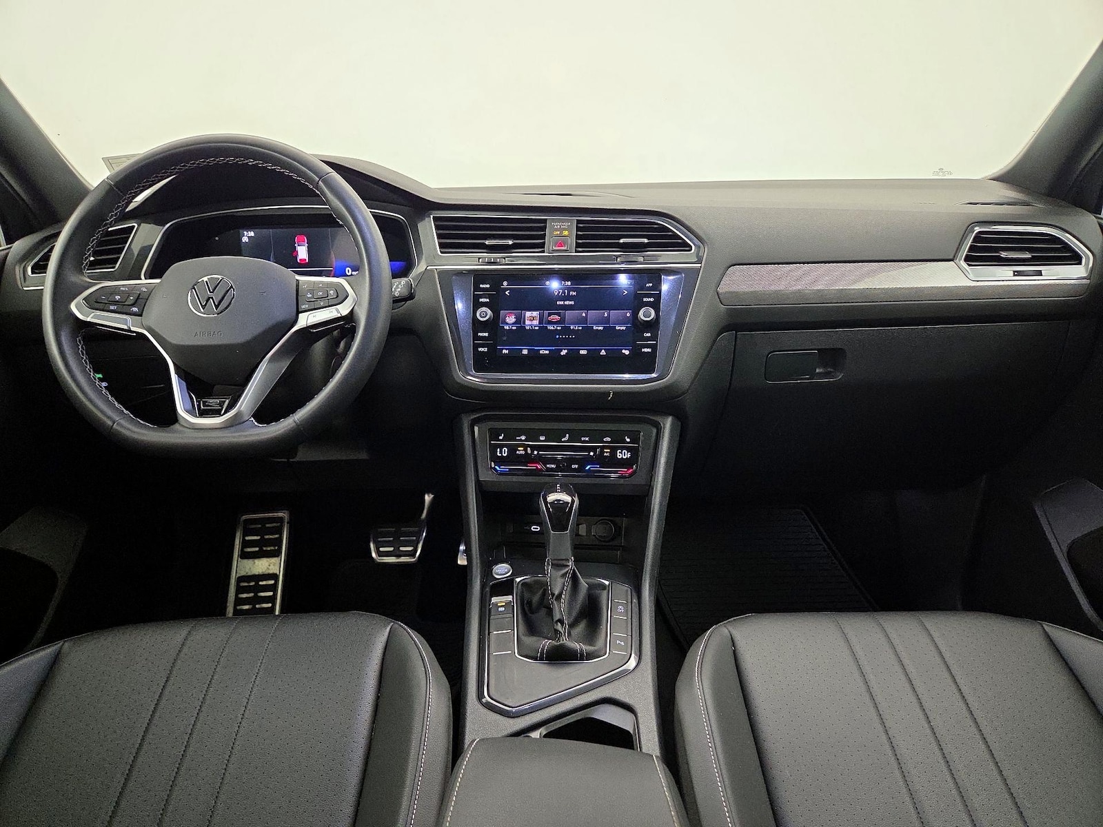 2023 Volkswagen Tiguan SE R-LINE BLACK - Photo 10
